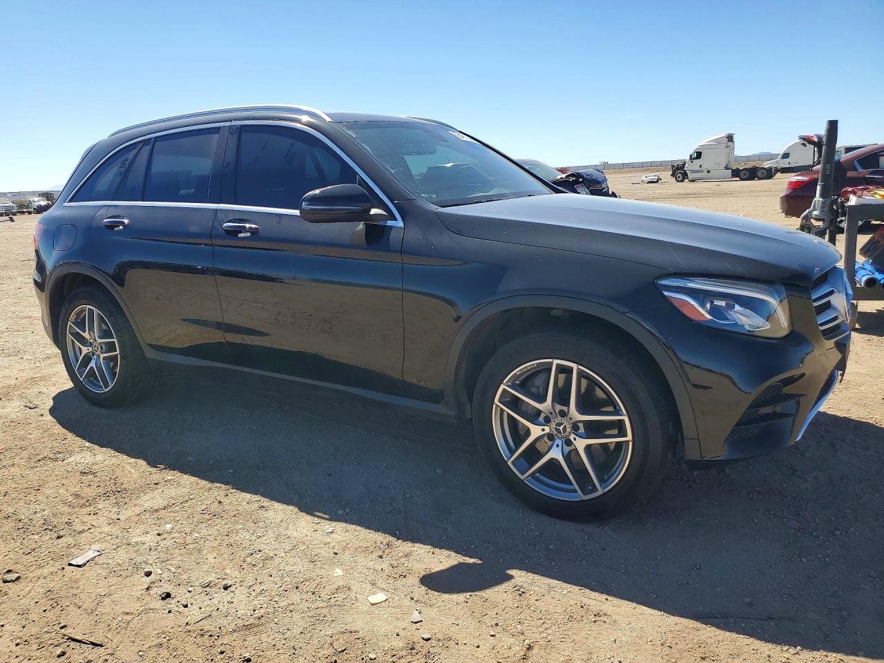 2019 MERCEDES-BENZ GLC 300 — снимка 4
