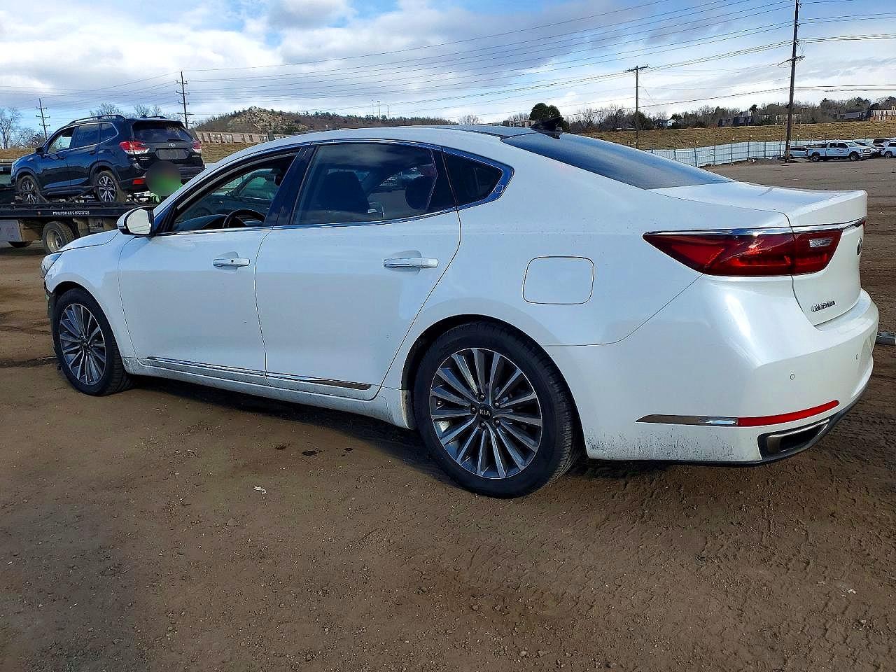 2017 KIA CADENZA PREMIUM — снимка 2
