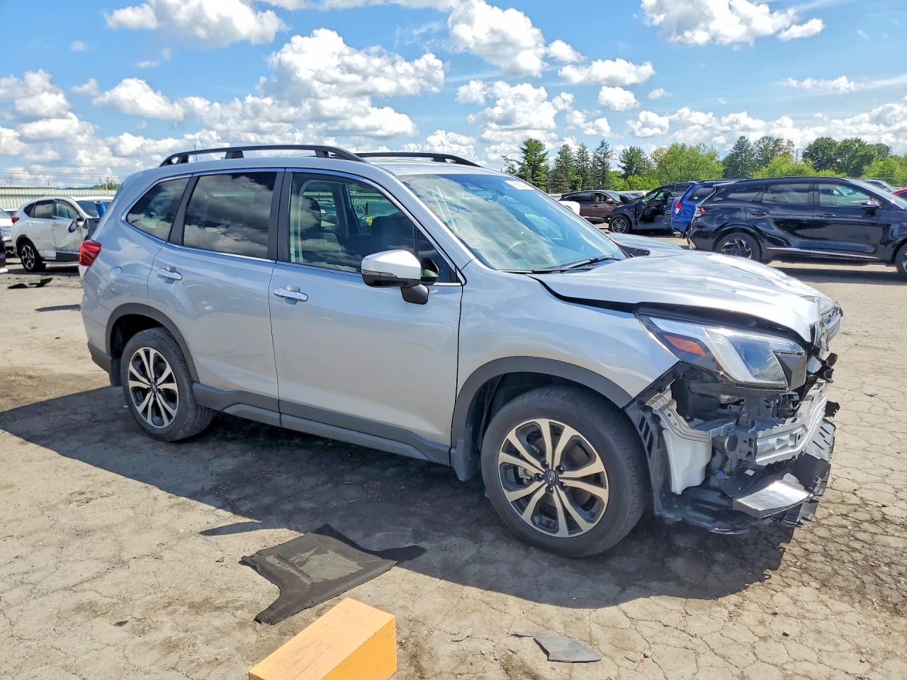 2023 SUBARU FORESTER LIMITED — снимка 4