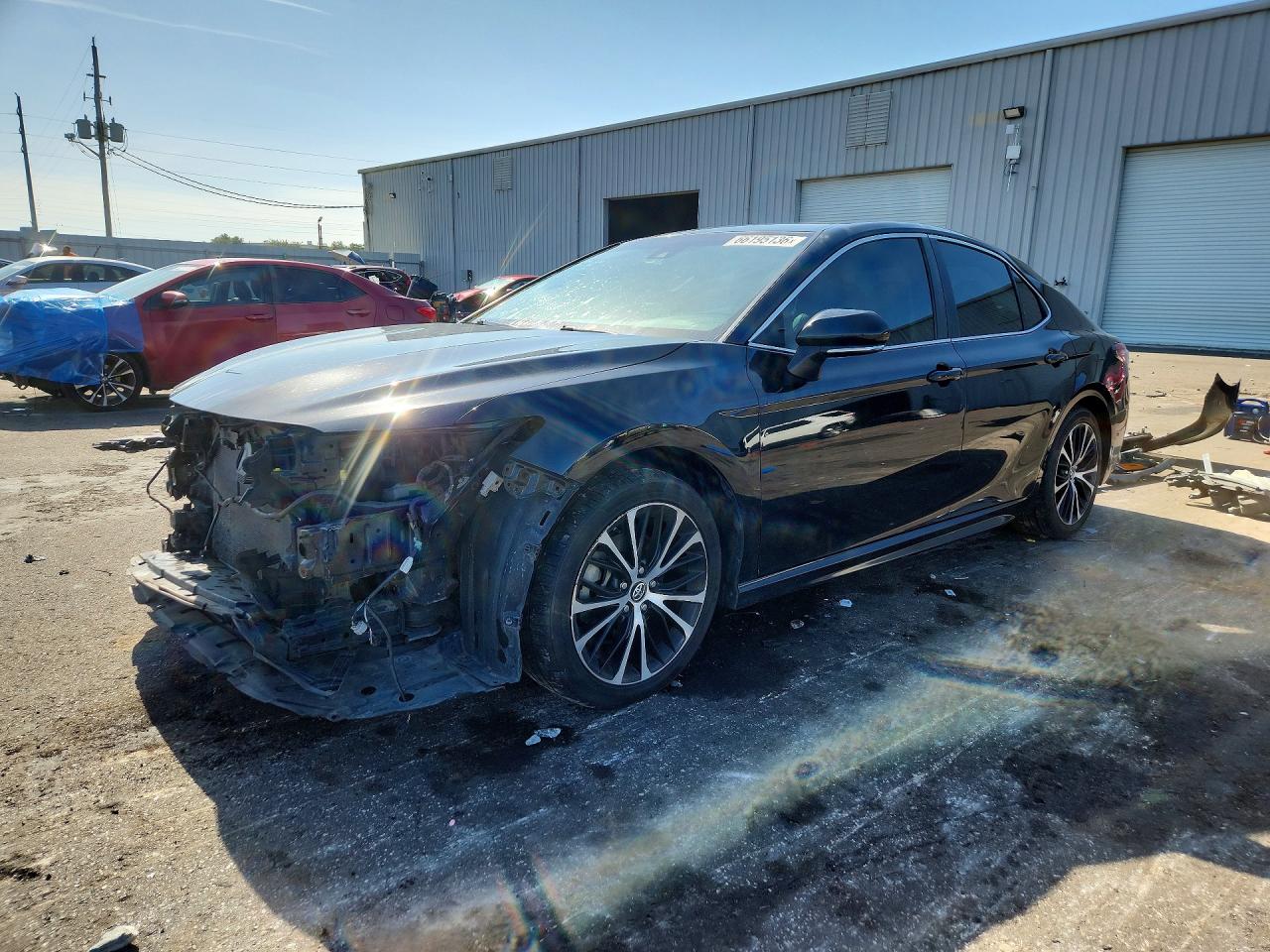 2018 TOYOTA CAMRY SE