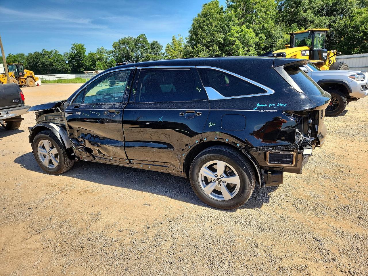 2025 KIA SORENTO LX — снимка 2
