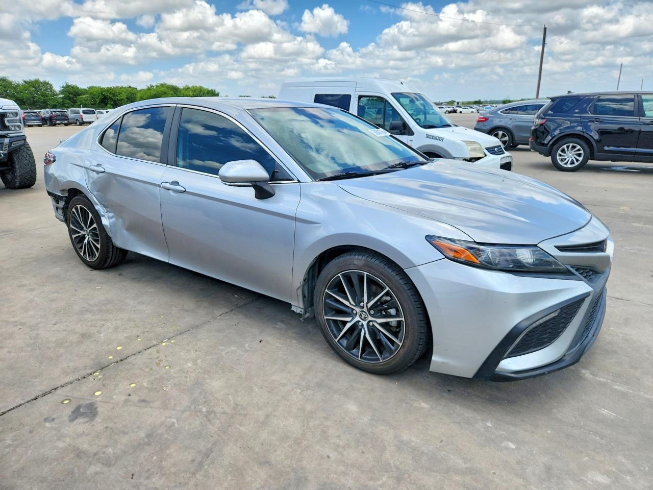 2022 TOYOTA CAMRY SE — снимка 4