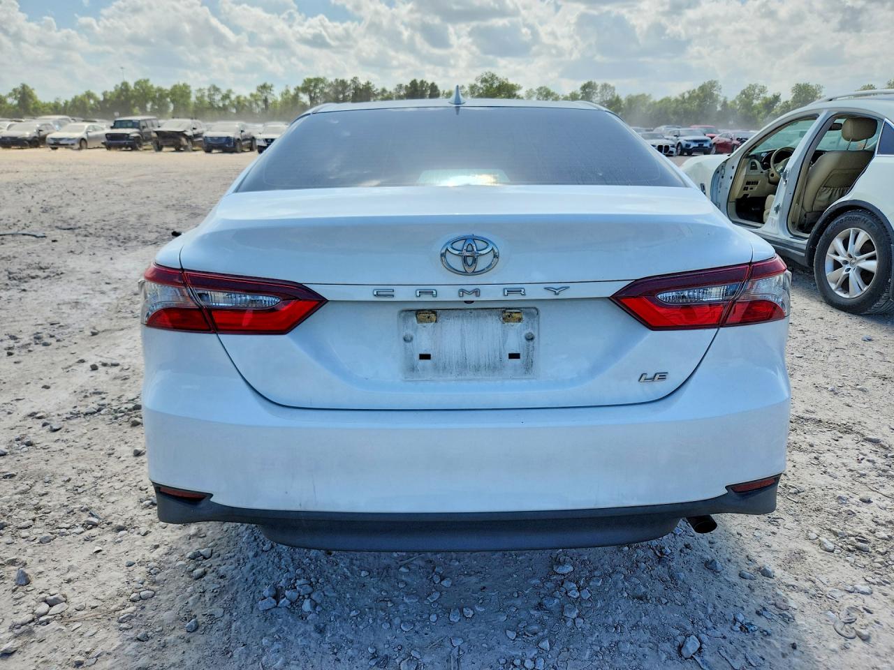 2022 TOYOTA CAMRY LE — снимка 5
