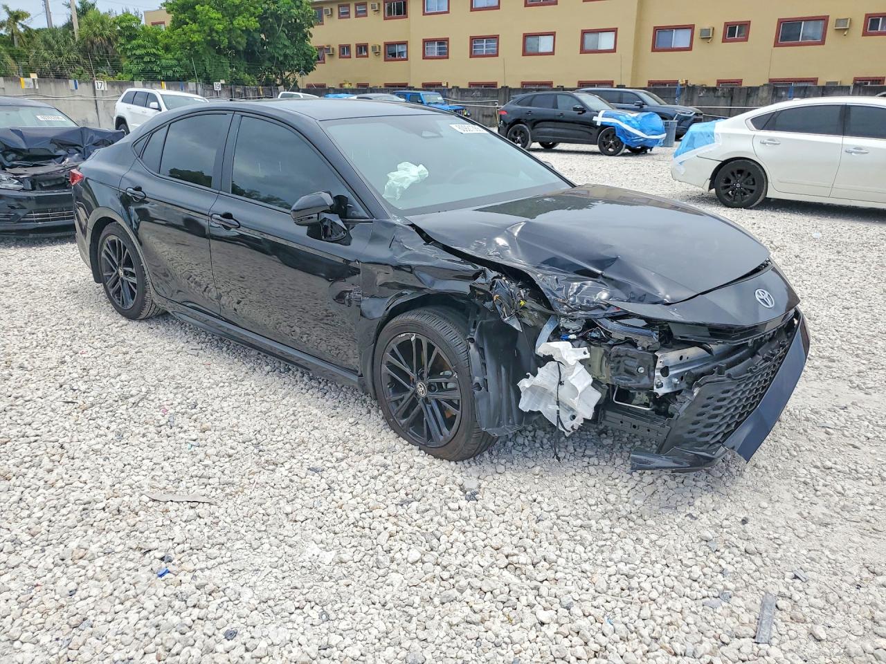 2025 TOYOTA CAMRY SE — снимка 4
