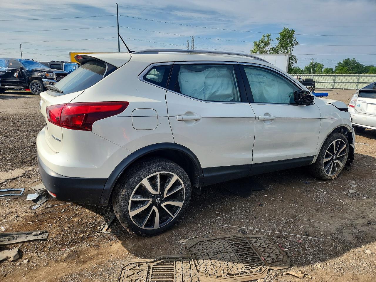 2017 NISSAN ROGUE SPORT SL — снимка 3