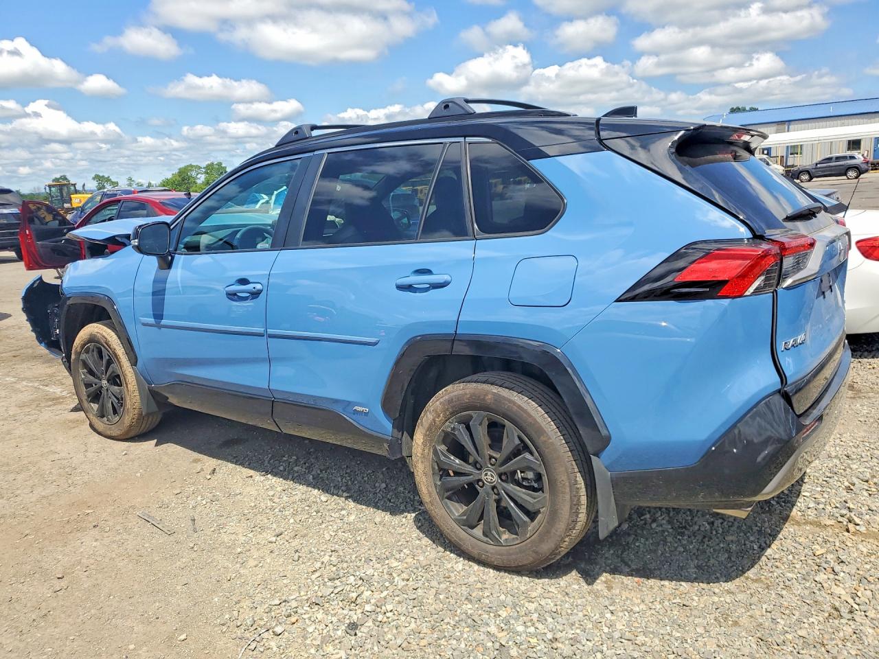 2024 TOYOTA RAV4 XSE — снимка 2