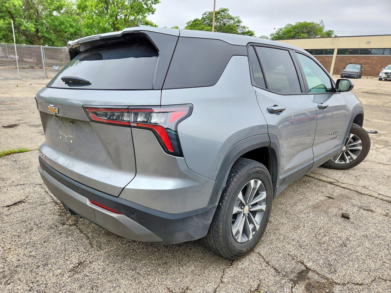 2025 CHEVROLET EQUINOX LT — снимка 3