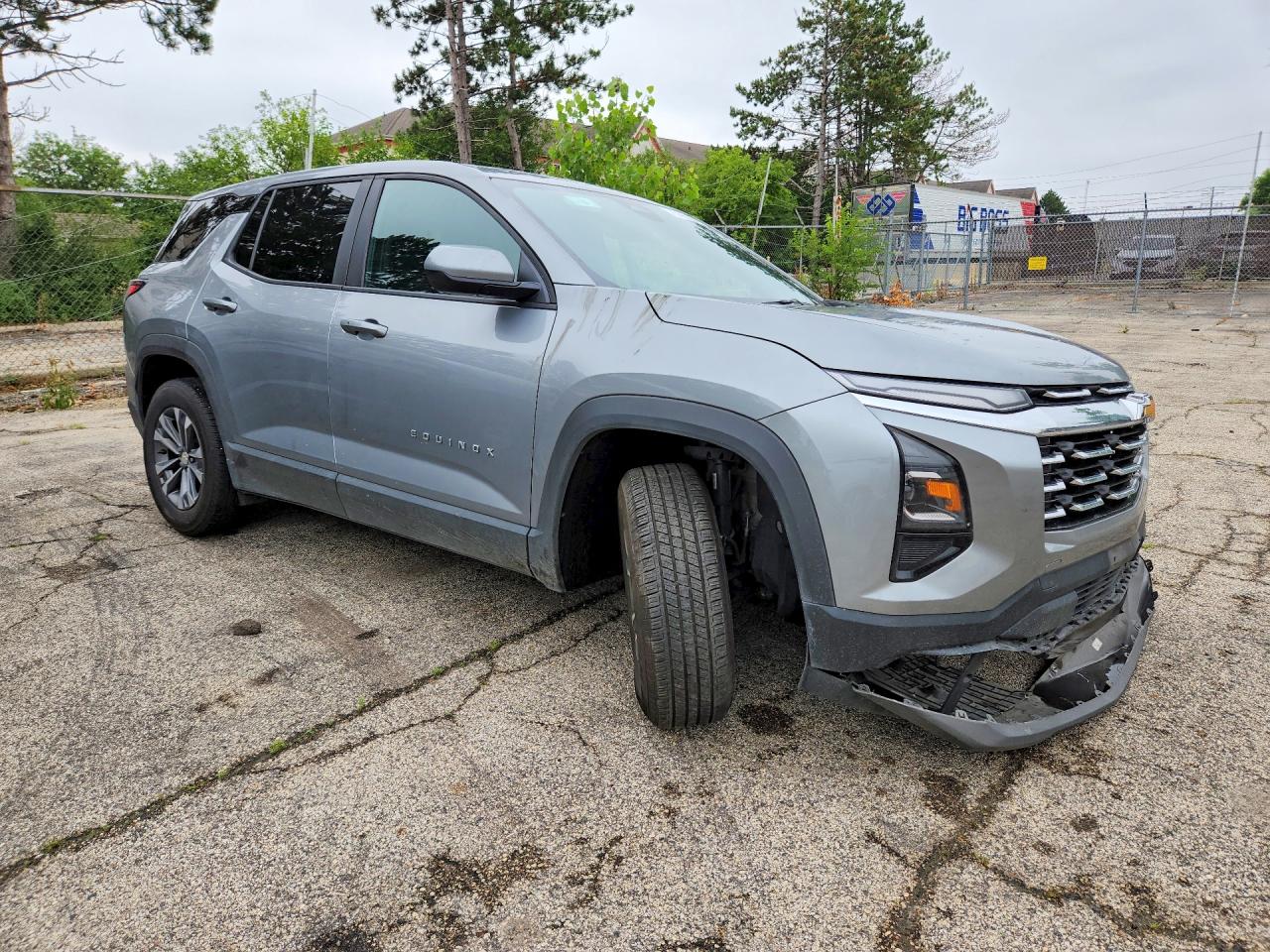 2025 CHEVROLET EQUINOX LT — снимка 4