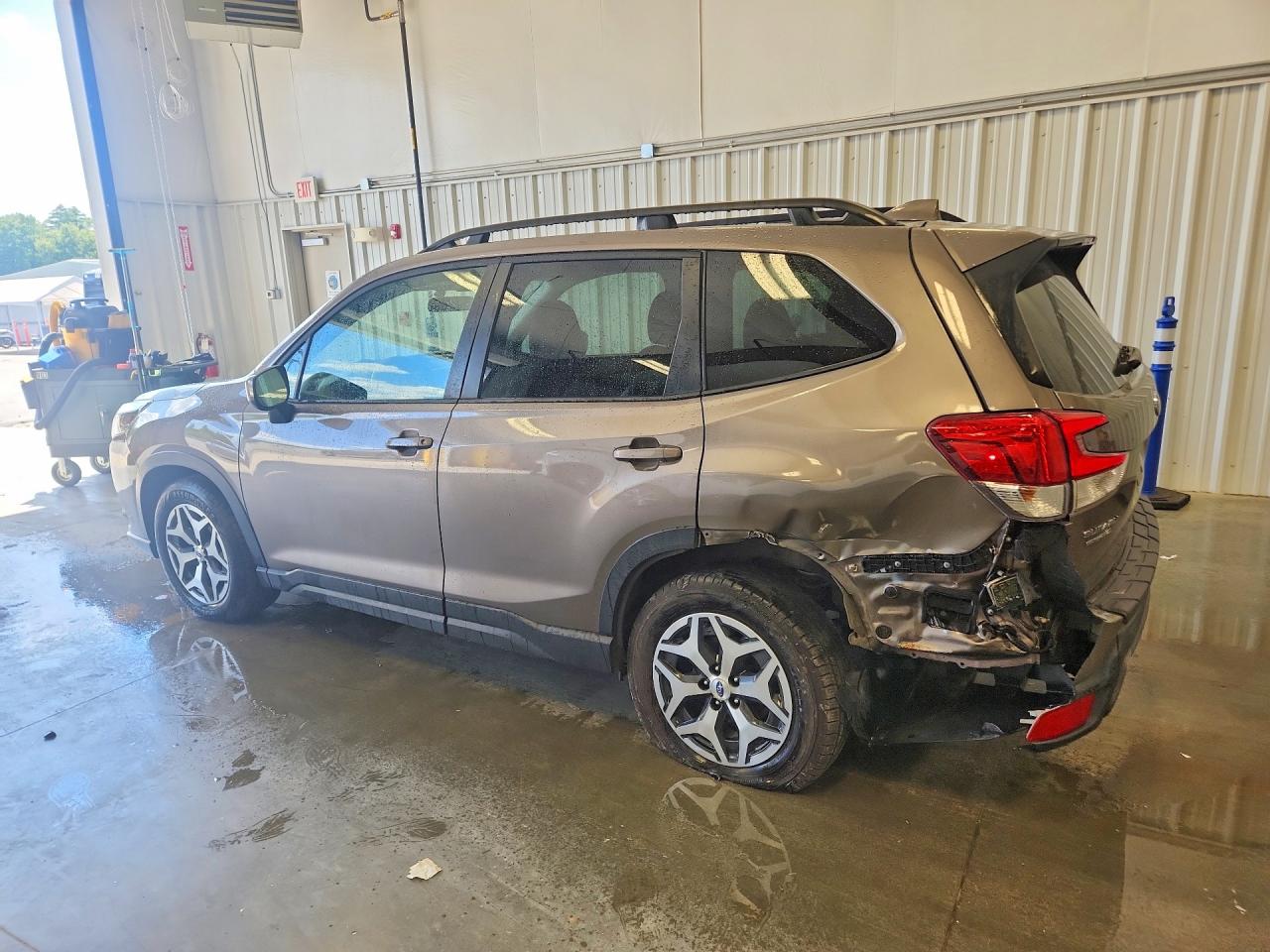 2023 SUBARU FORESTER PREMIUM — снимка 2