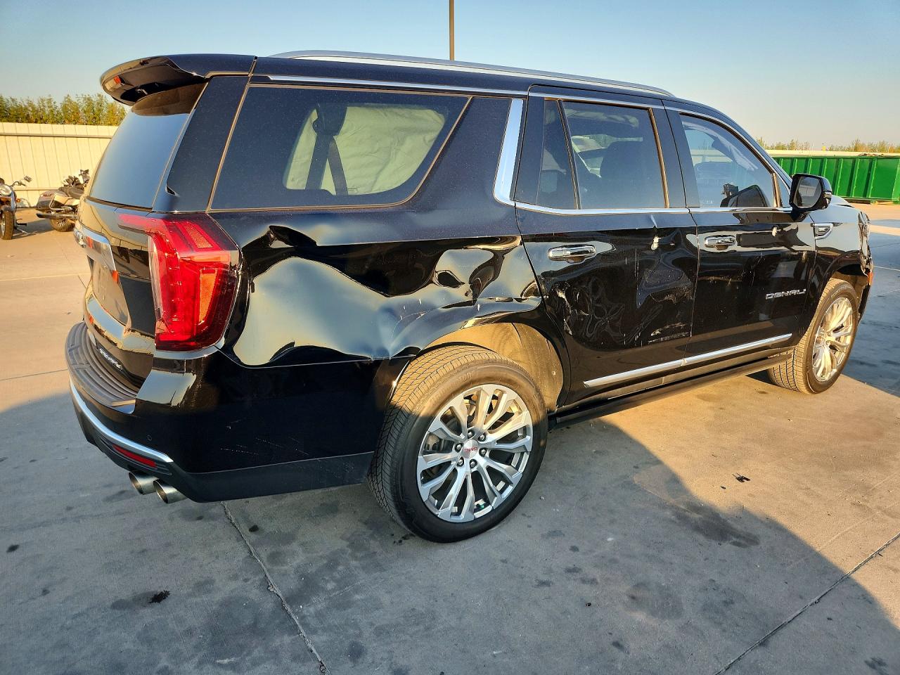 2023 GMC YUKON DENALI — снимка 3