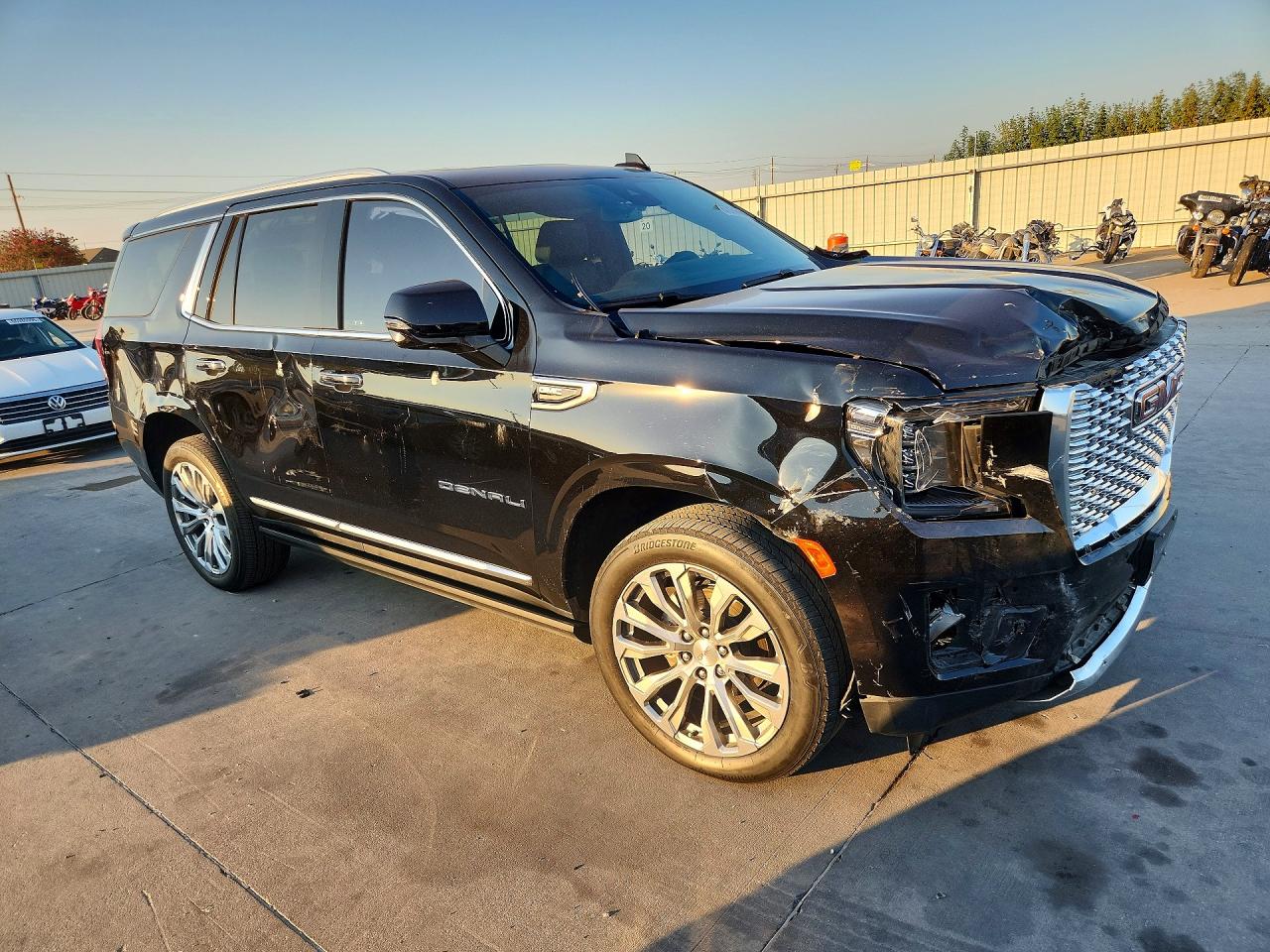 2023 GMC YUKON DENALI — снимка 4