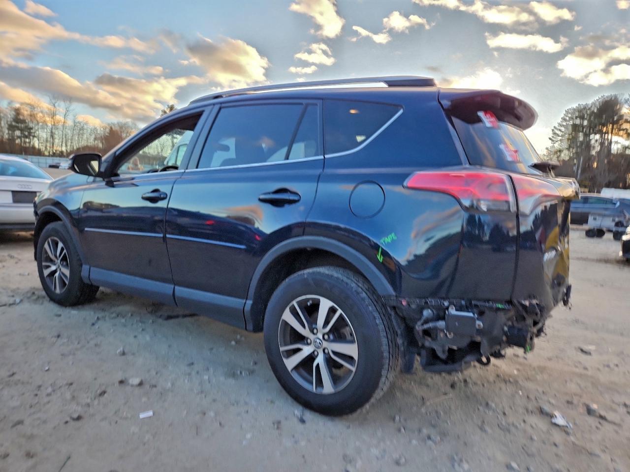 2018 TOYOTA RAV4 BASE — снимка 2
