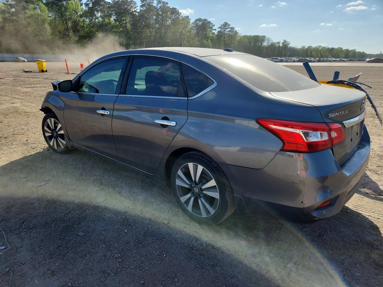 2019 NISSAN SENTRA SV — снимка 2