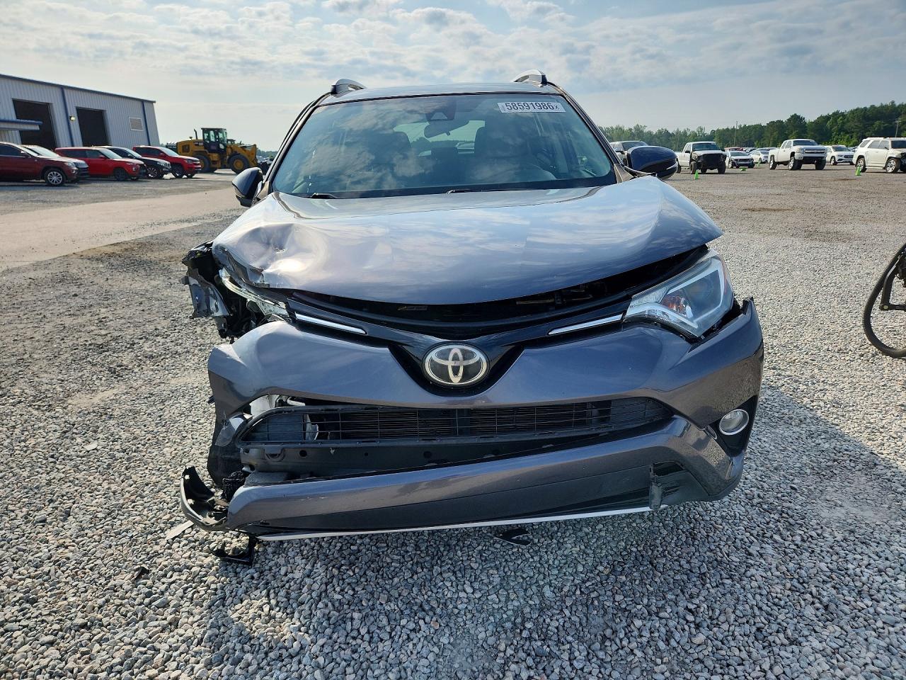 2017 TOYOTA RAV4 XLE — снимка 5