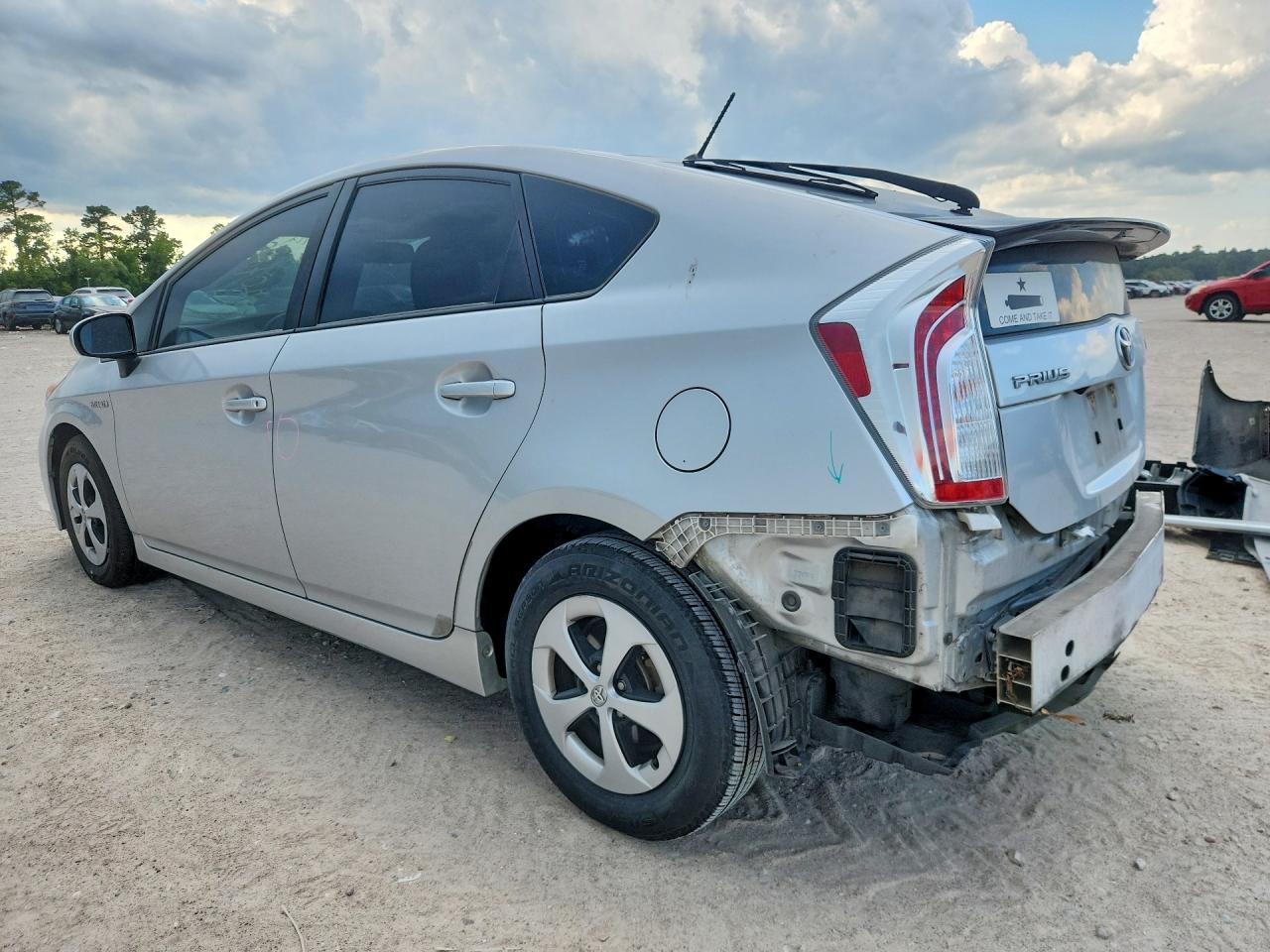 2015 TOYOTA PRIUS TWO — снимка 2