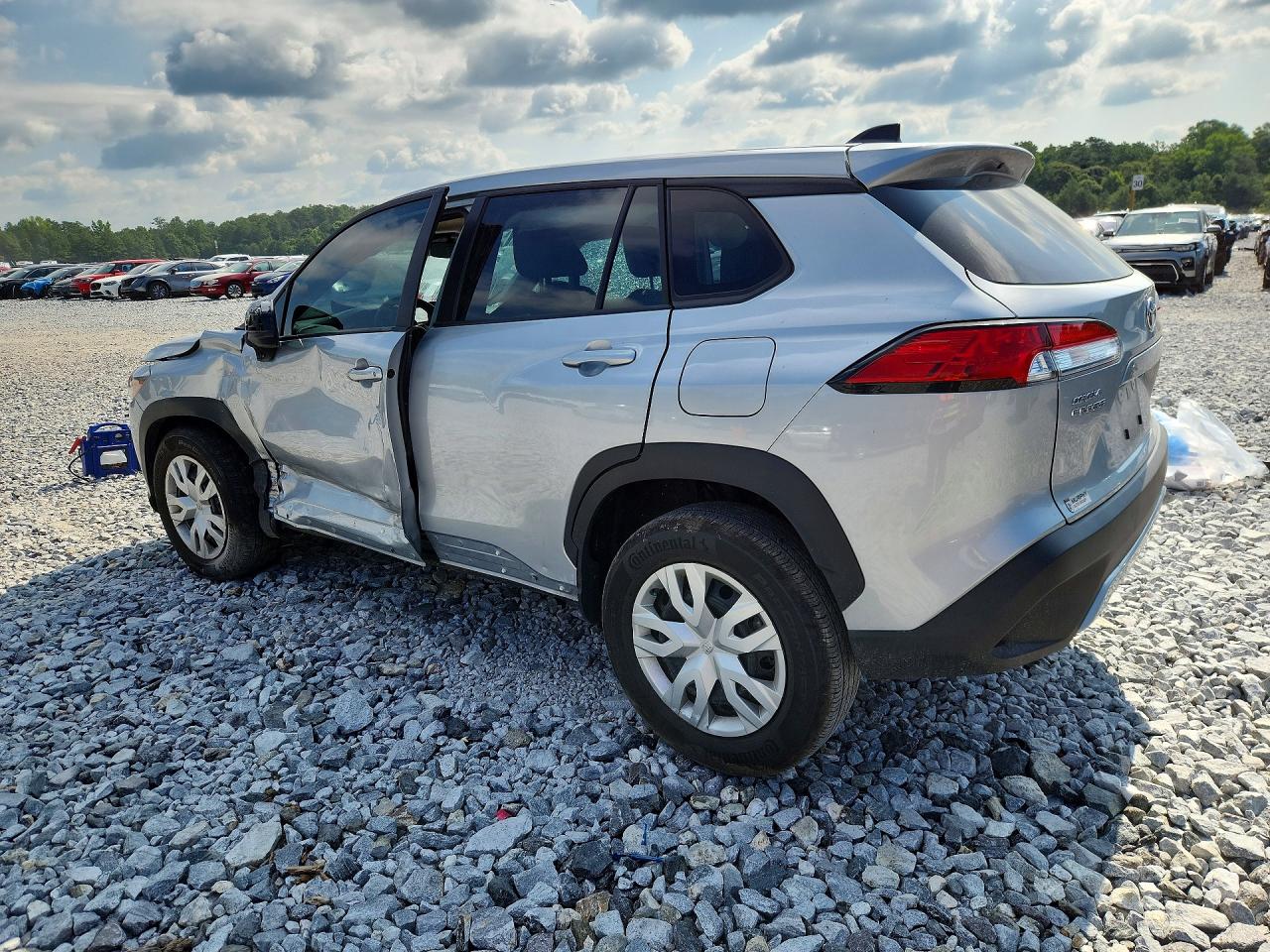 2025 TOYOTA COROLLA CROSS L — снимка 2