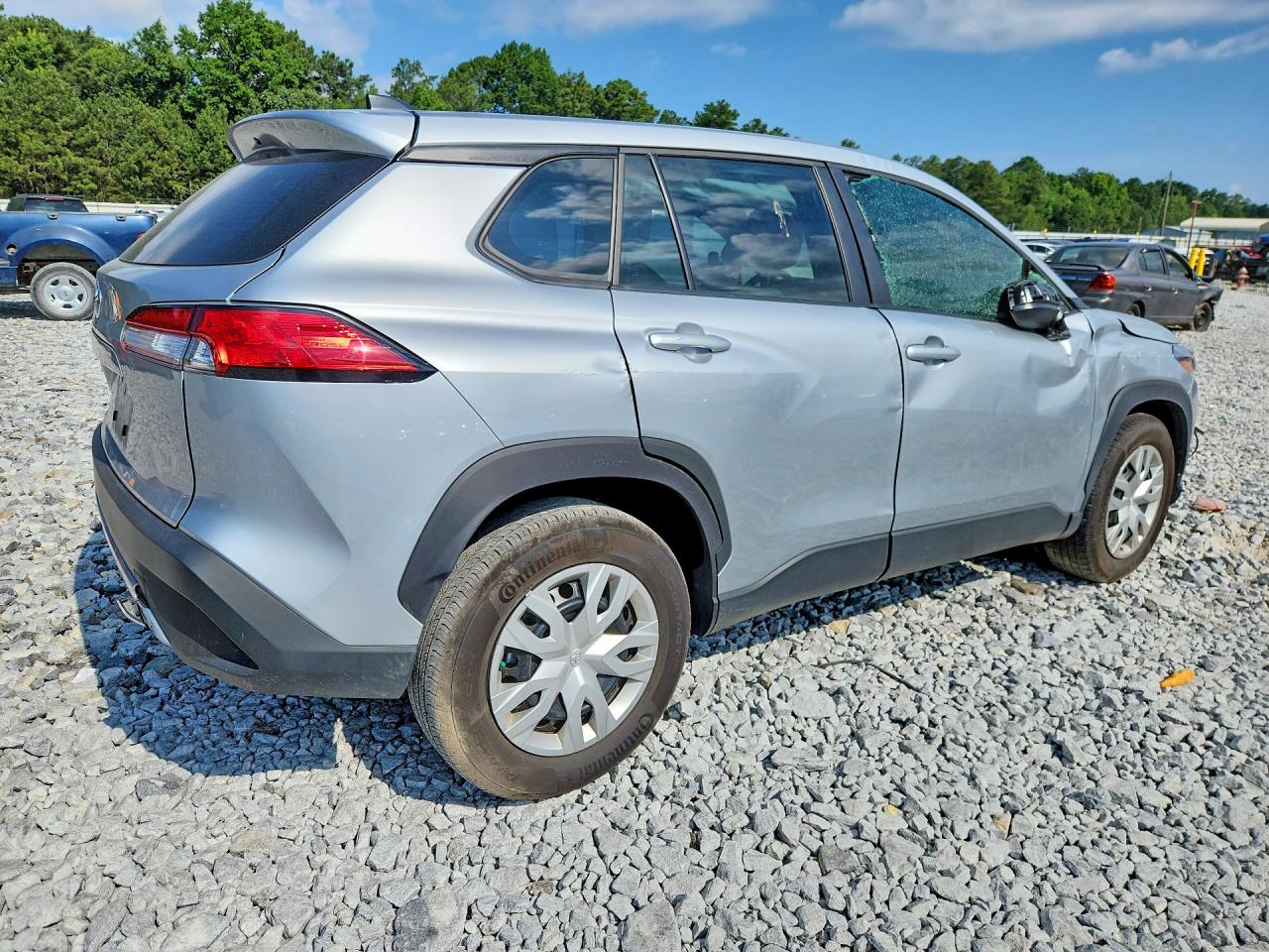 2025 TOYOTA COROLLA CROSS L — снимка 3
