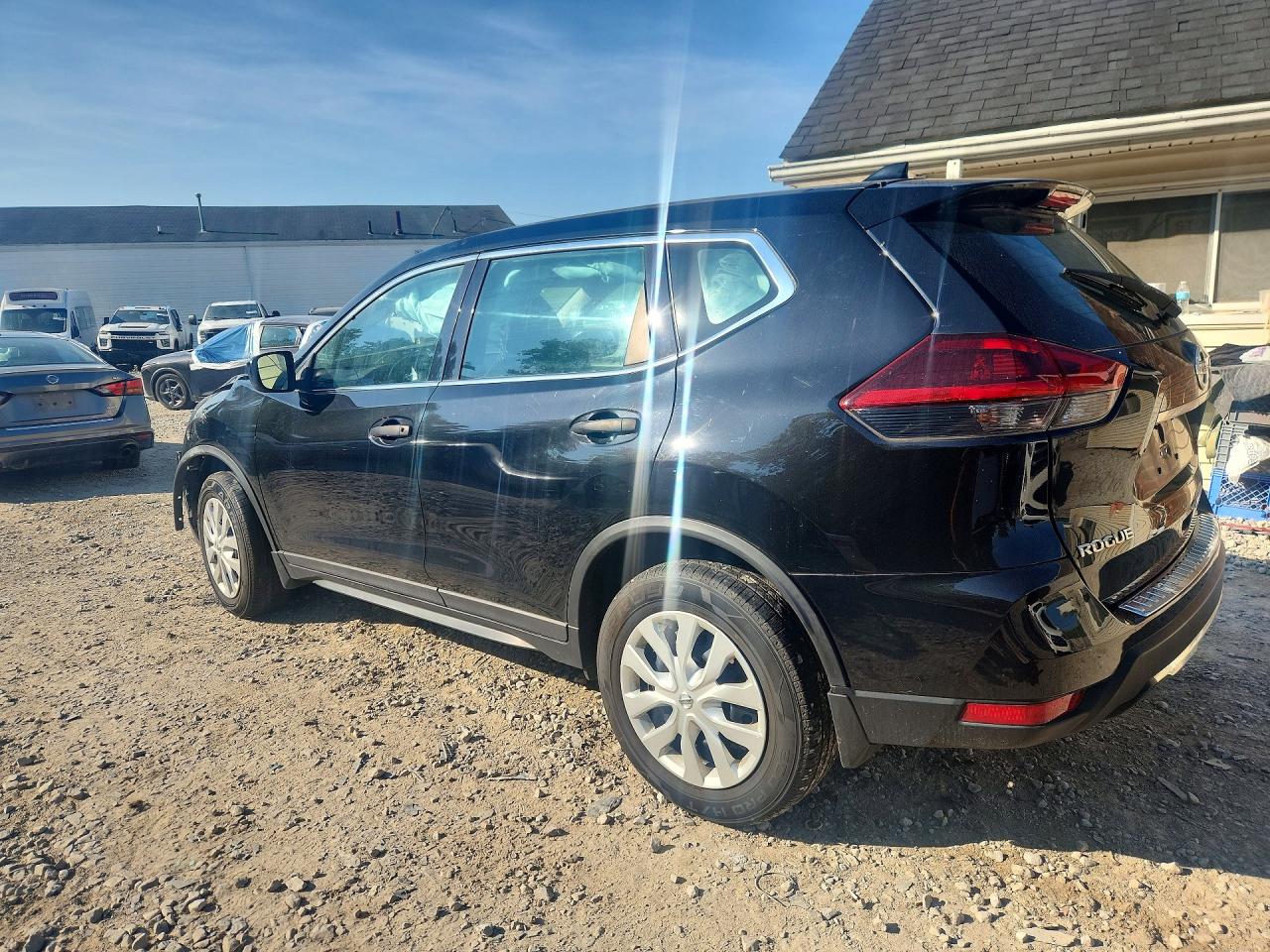 2019 NISSAN ROGUE S — снимка 2
