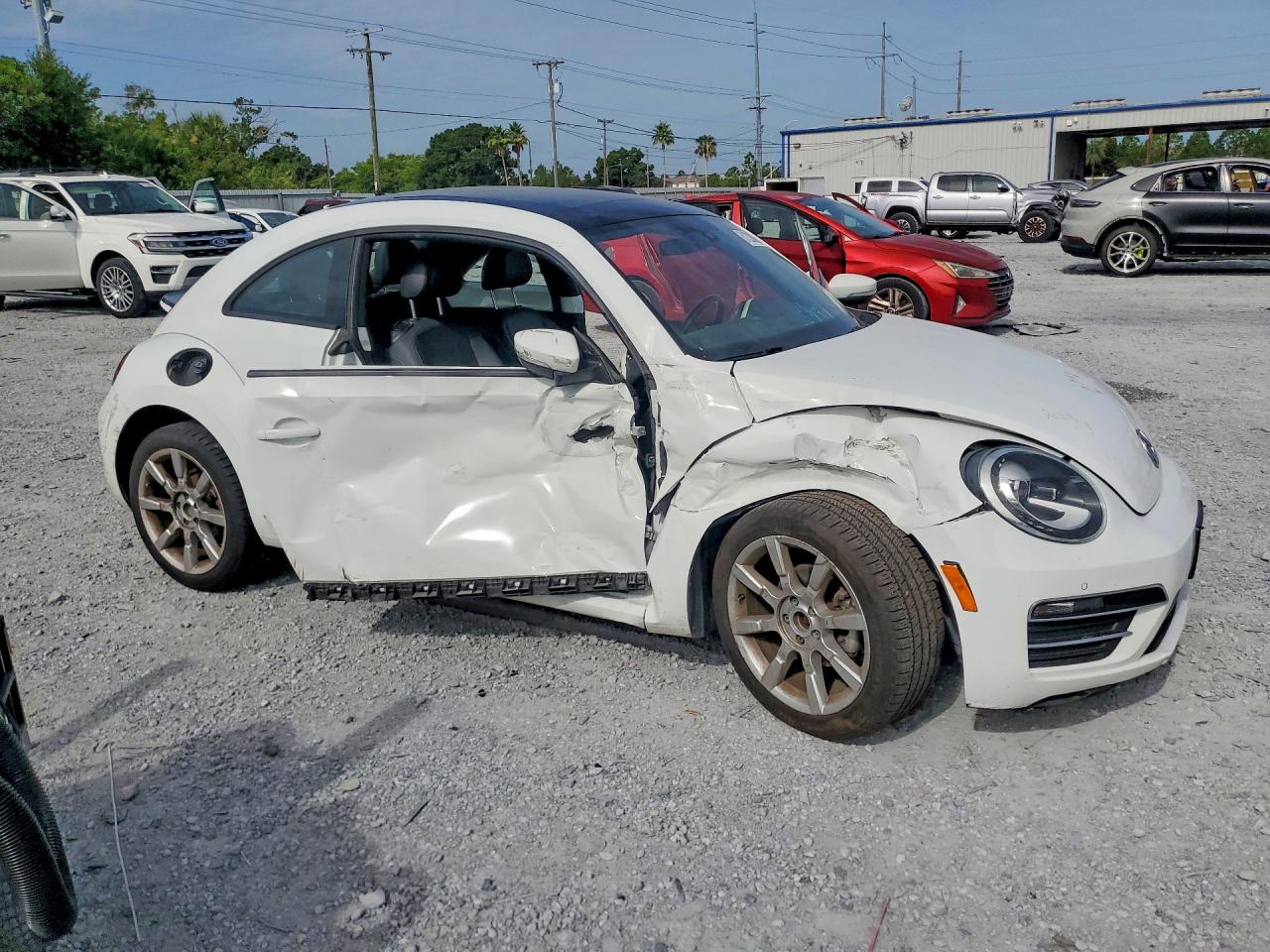 2017 VOLKSWAGEN BEETLE SE — снимка 4