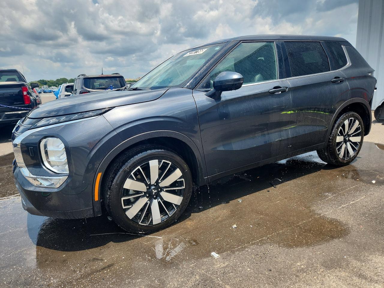 2025 MITSUBISHI OUTLANDER SE