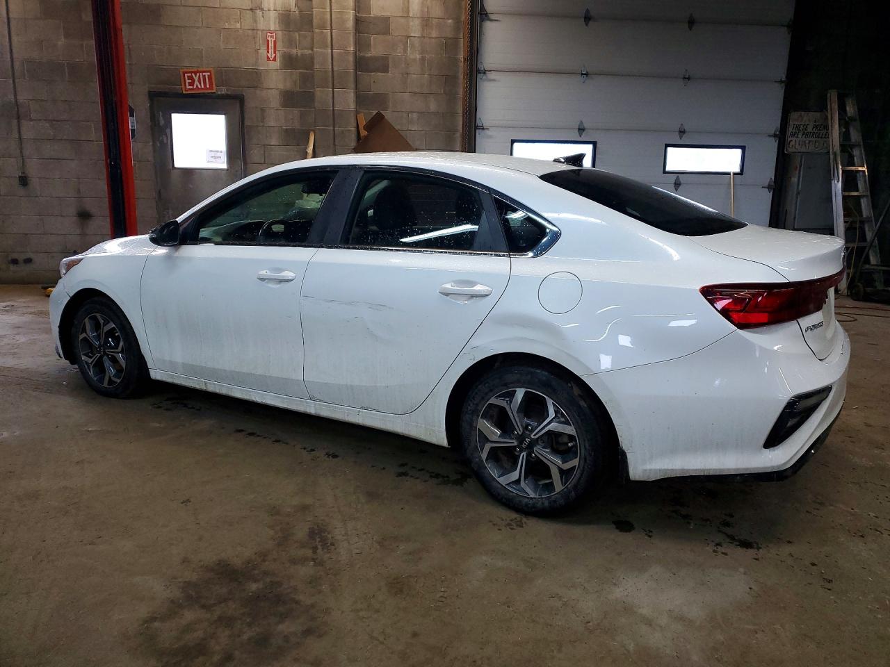2019 KIA FORTE EX — снимка 2