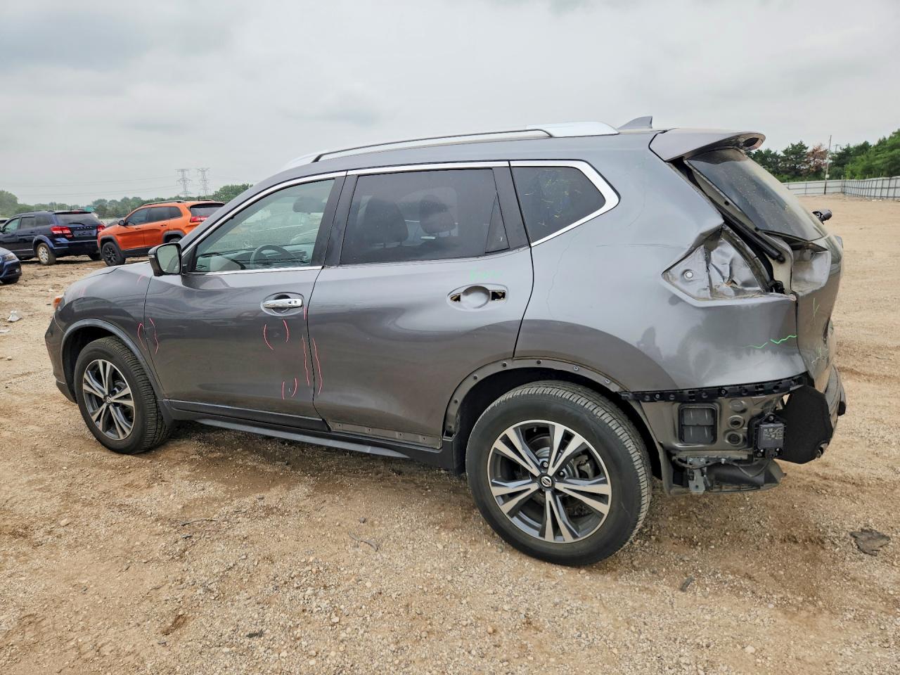 2019 NISSAN ROGUE SV — снимка 2