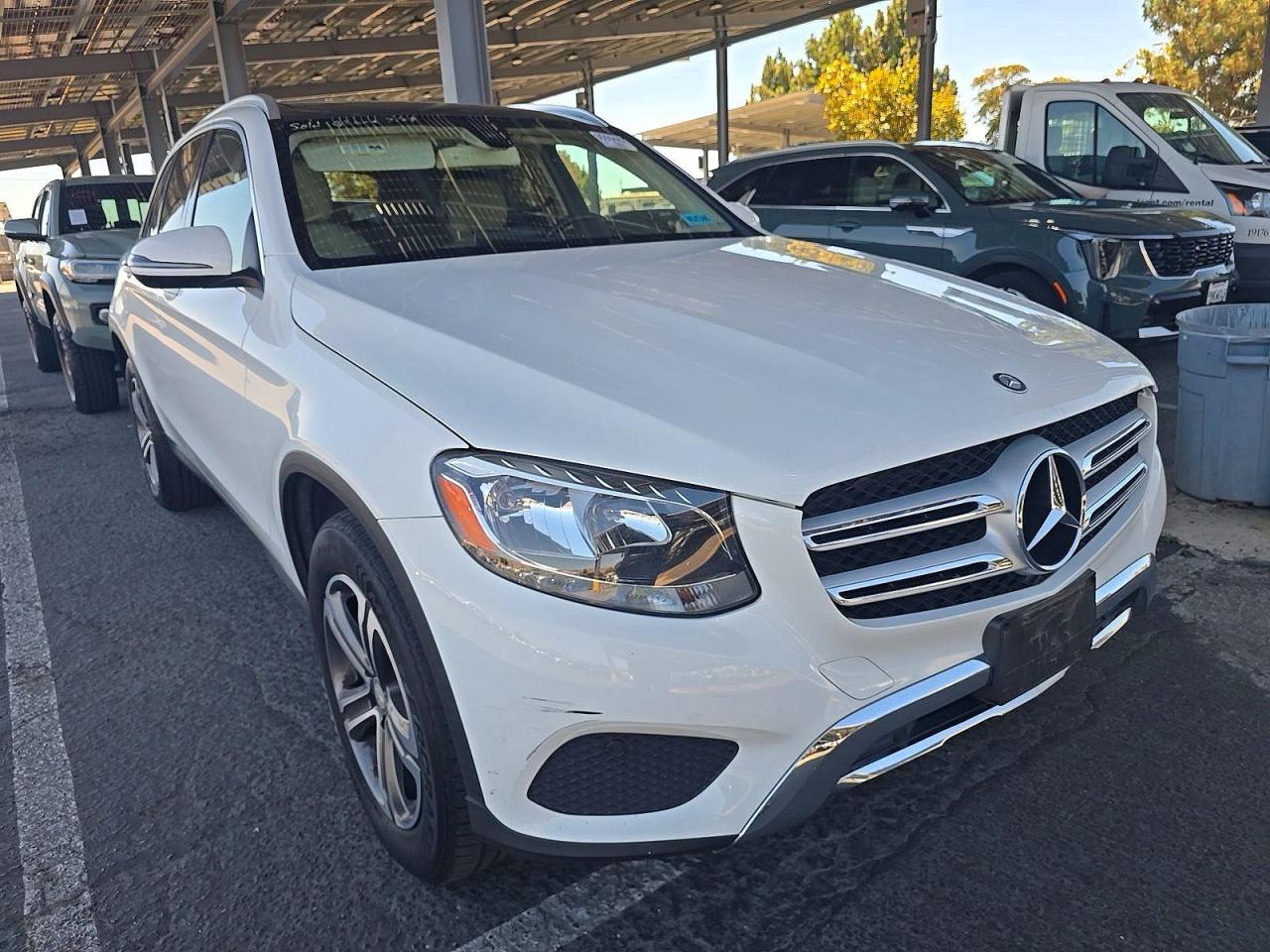 2016 MERCEDES-BENZ GLC 300