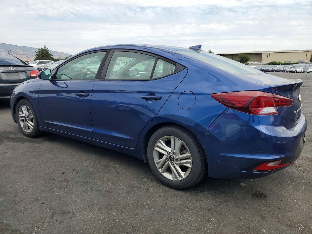 2020 HYUNDAI ELANTRA SEL — снимка 2