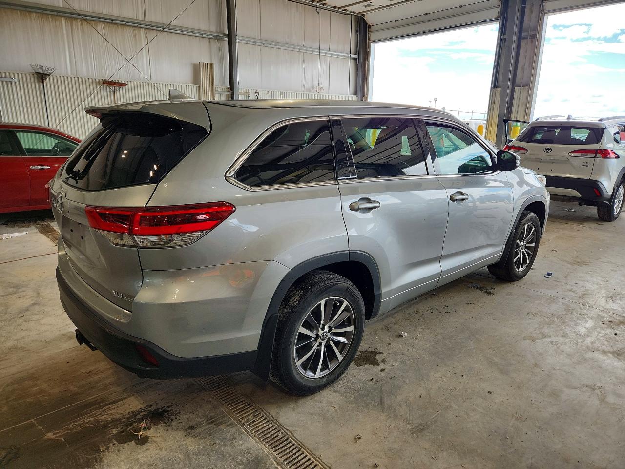 2017 TOYOTA HIGHLANDER XLE — снимка 3