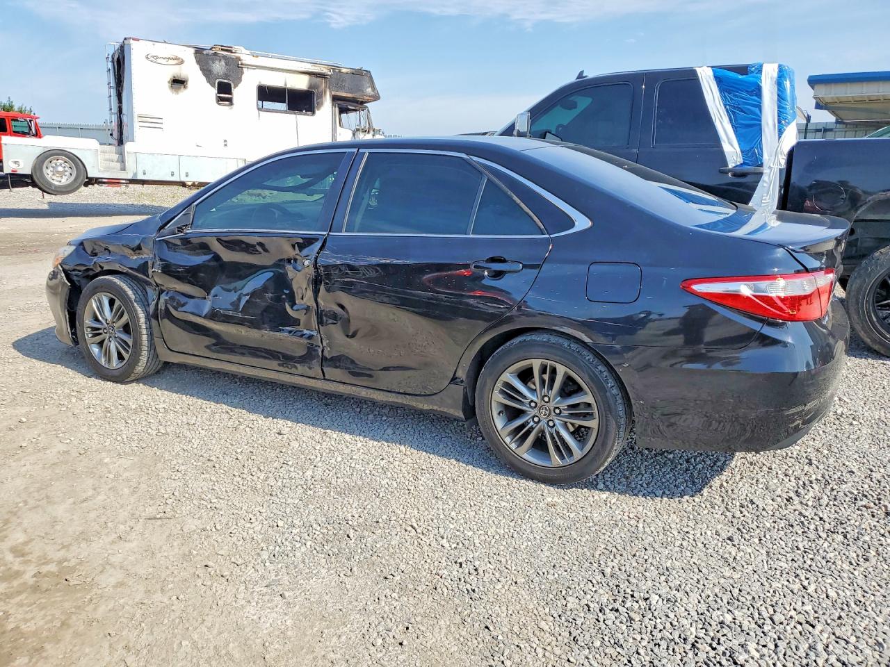 2016 TOYOTA CAMRY SE — снимка 2