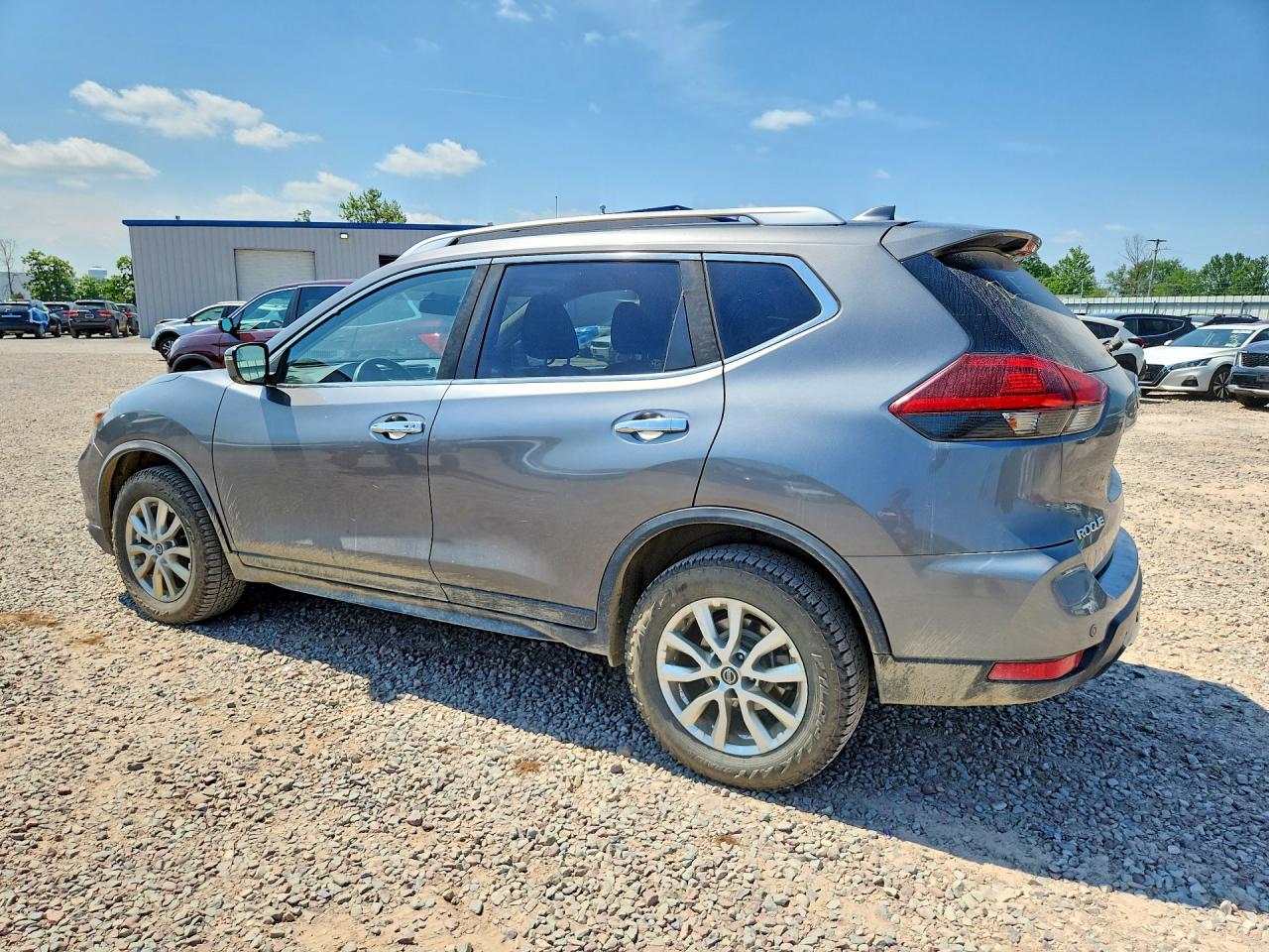 2020 NISSAN ROGUE SV — снимка 2