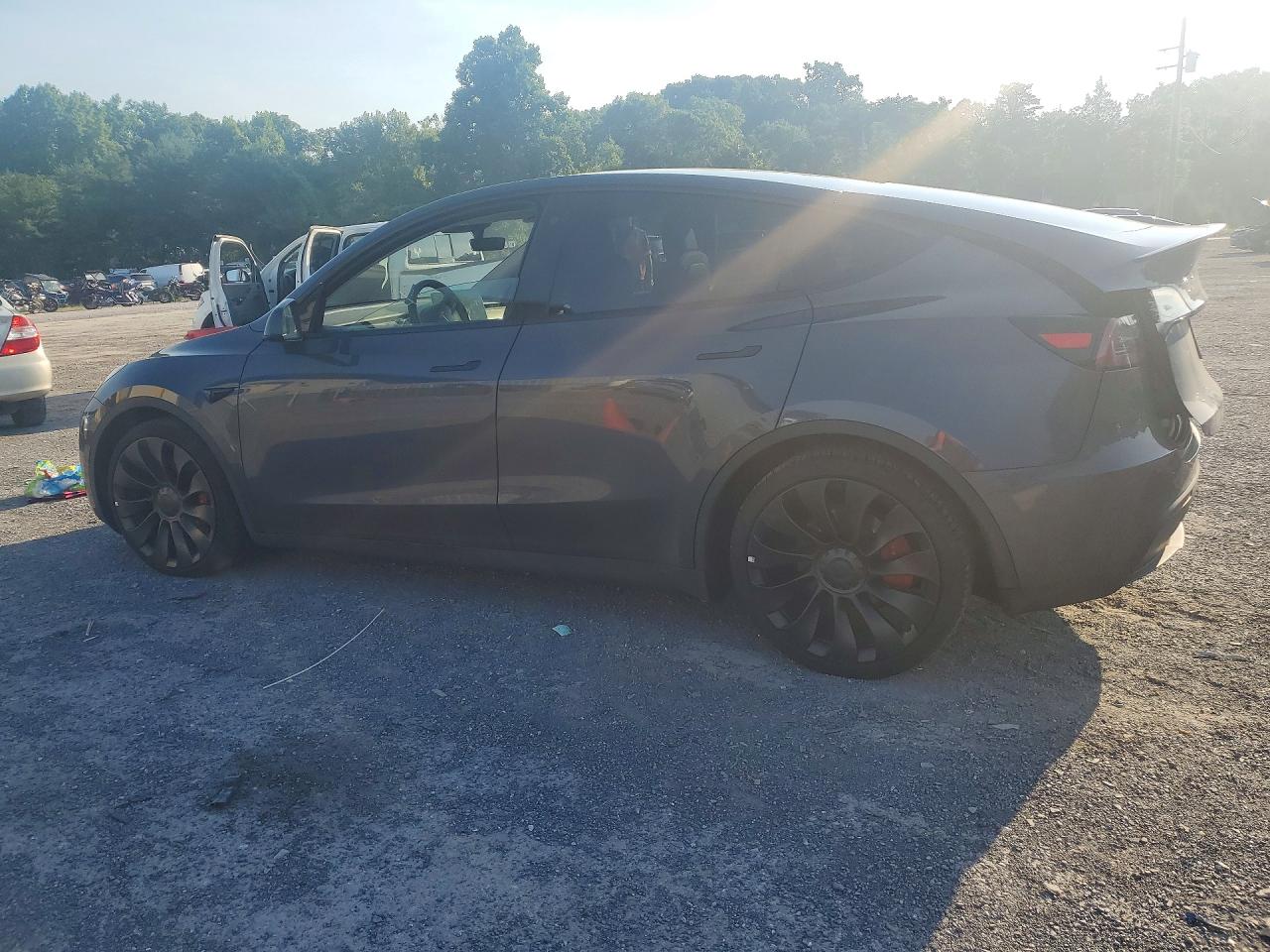 2023 TESLA MODEL Y — снимка 2