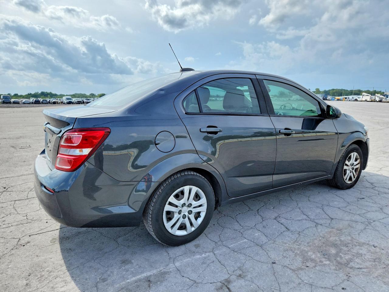 2020 CHEVROLET SONIC LS — снимка 3