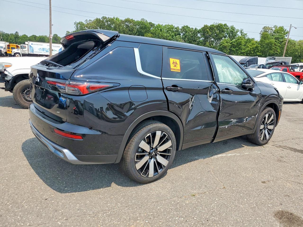 2026 MITSUBISHI OUTLANDER SE — снимка 3