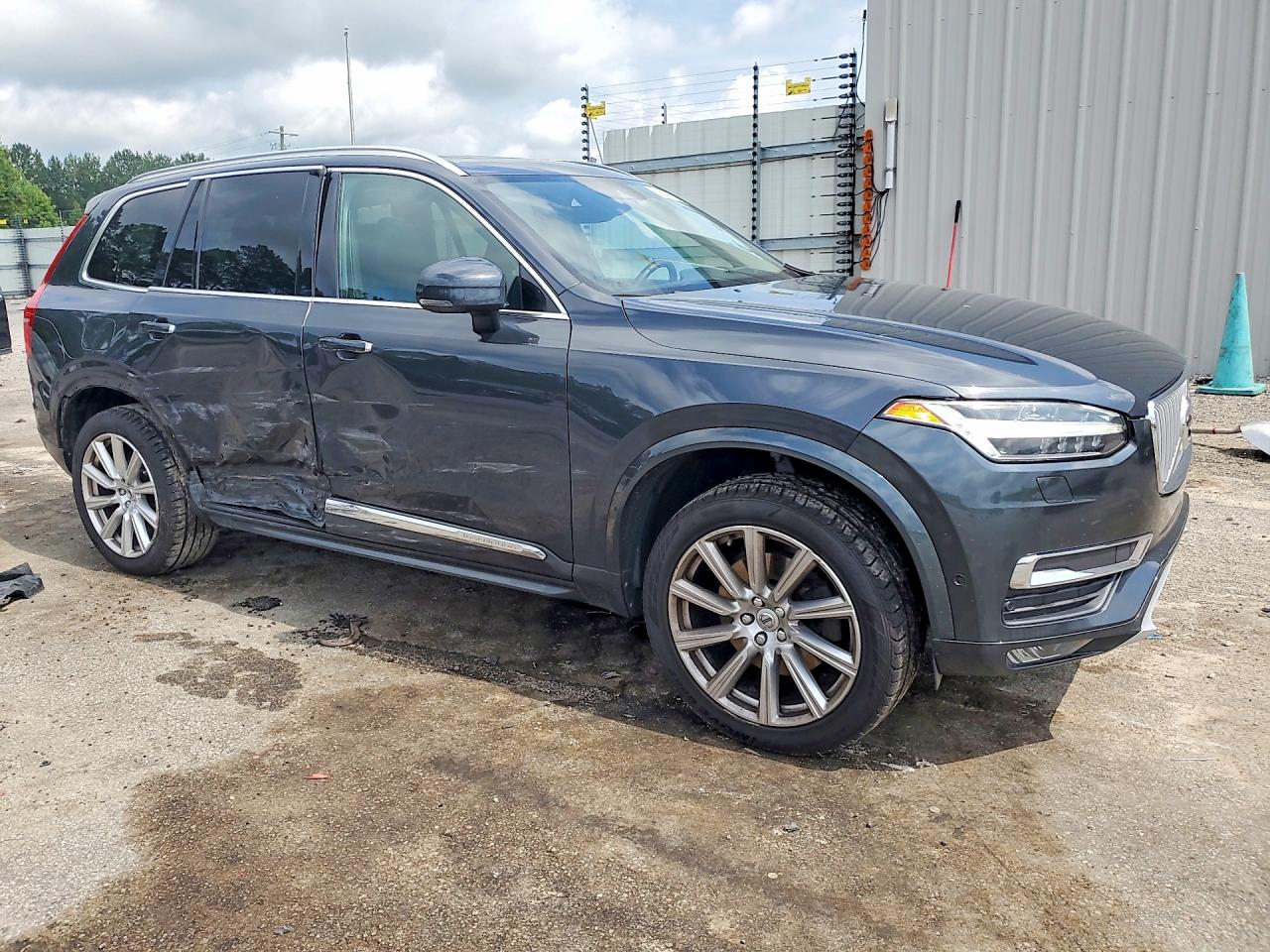 2016 VOLVO XC90 T6 — снимка 4