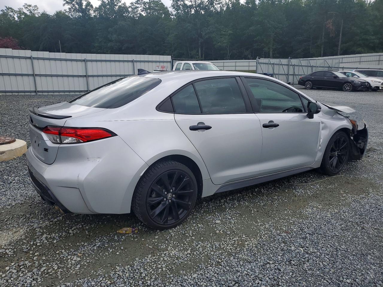 2020 TOYOTA COROLLA SE NIGHTSHADE EDITION — снимка 3