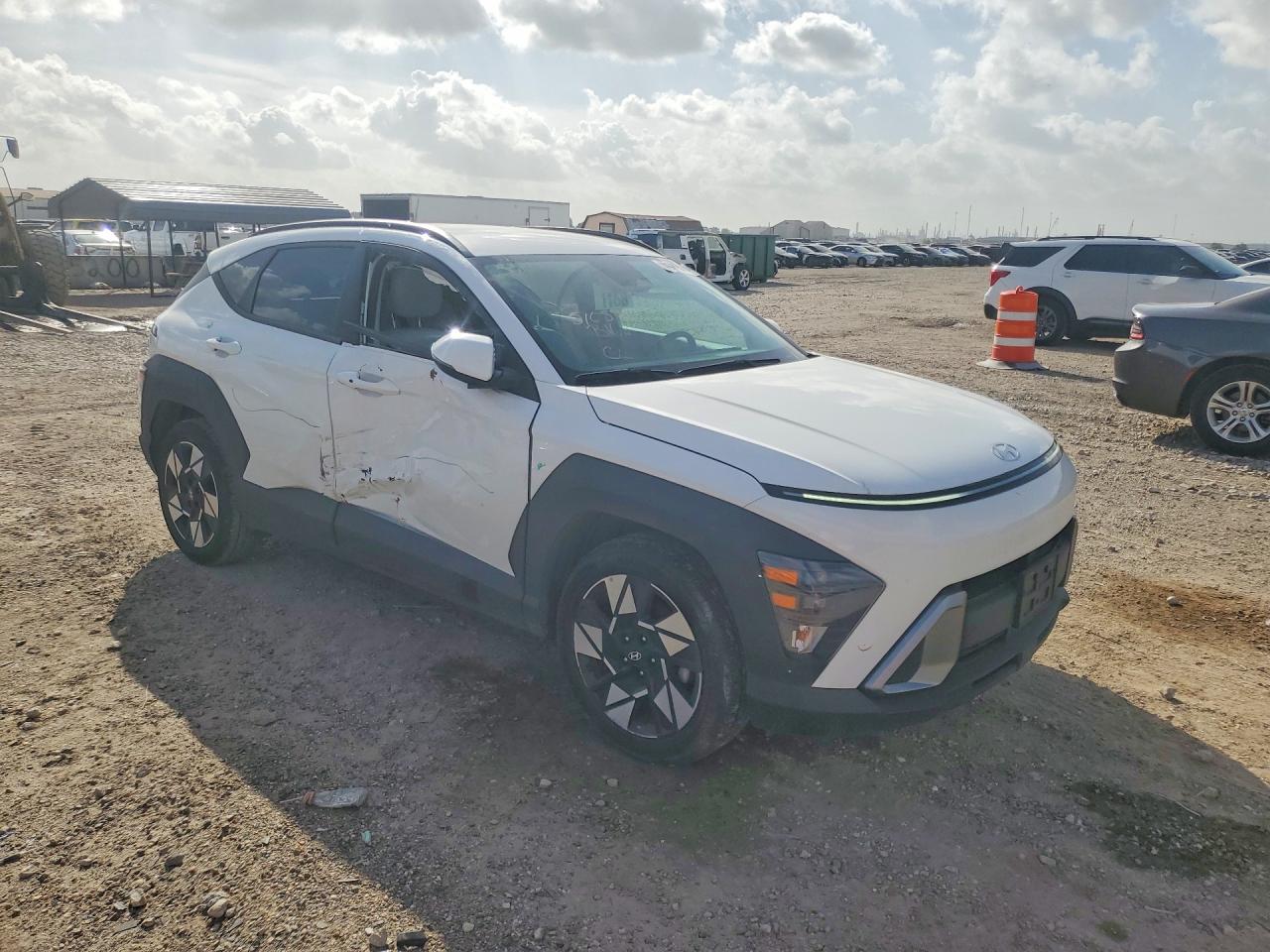 2025 HYUNDAI KONA SEL — снимка 4