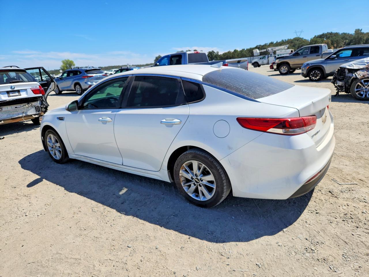 2016 KIA OPTIMA LX — снимка 2