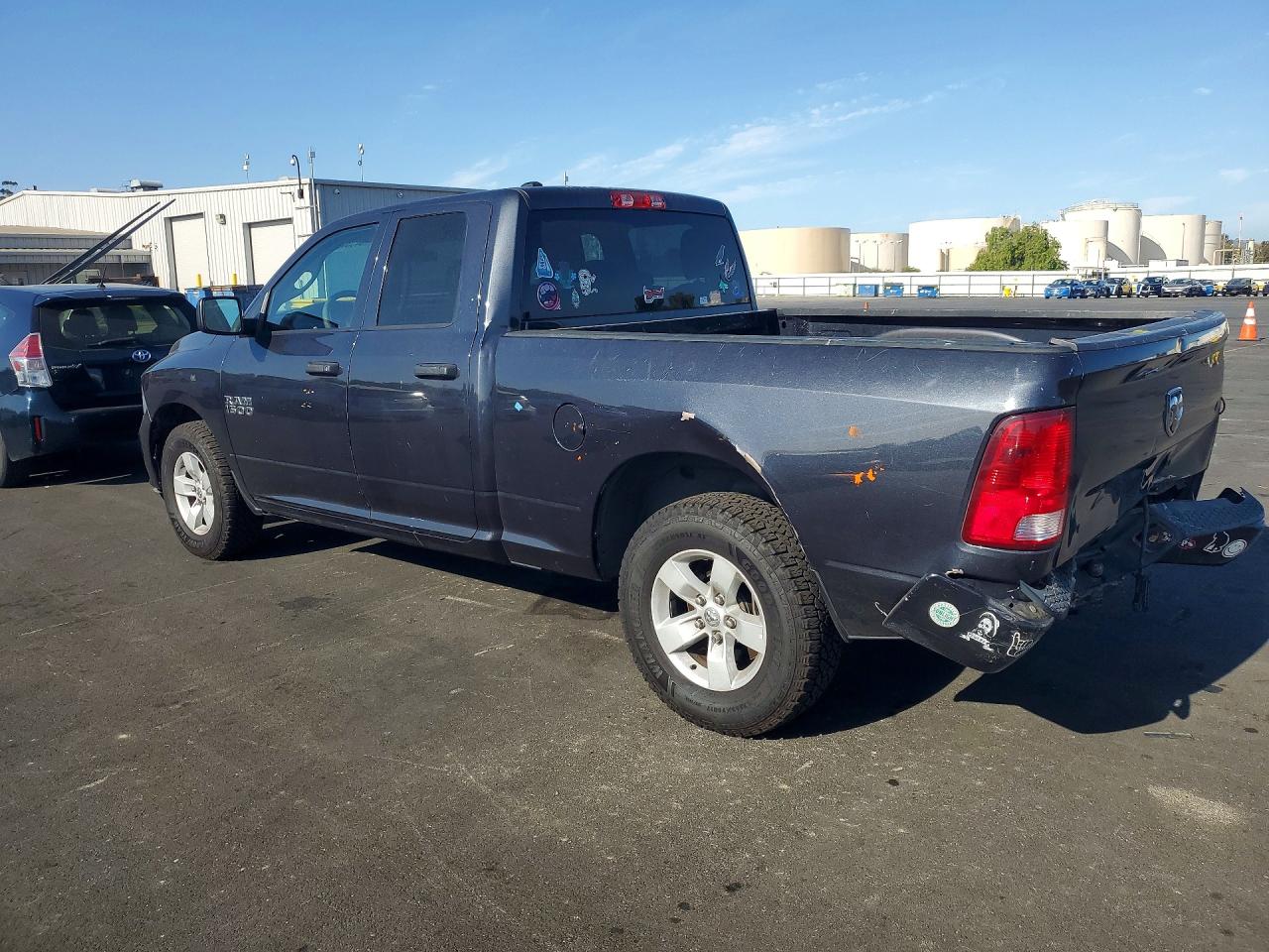 2017 RAM 1500 ST — снимка 2