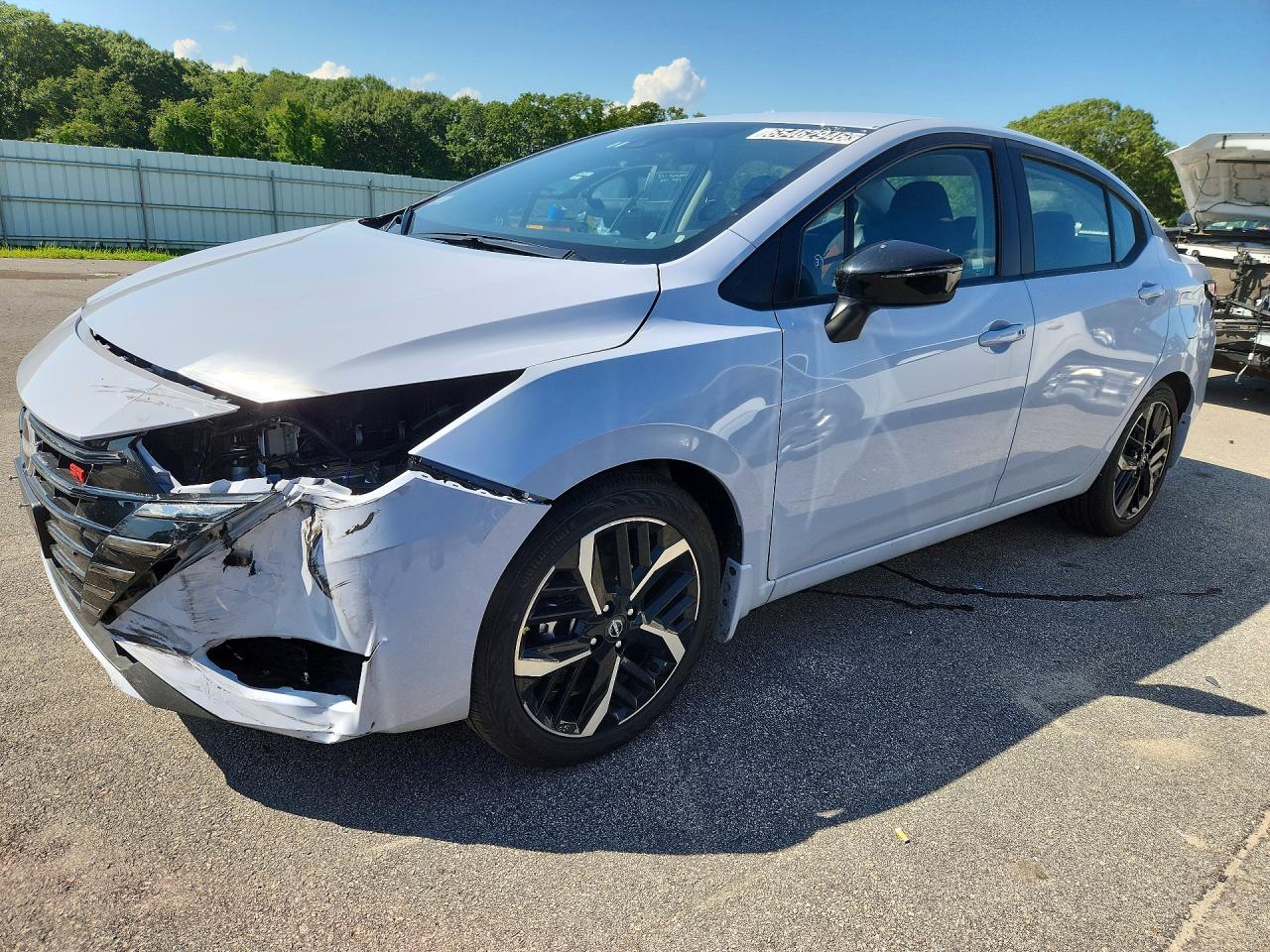 2025 NISSAN VERSA SR