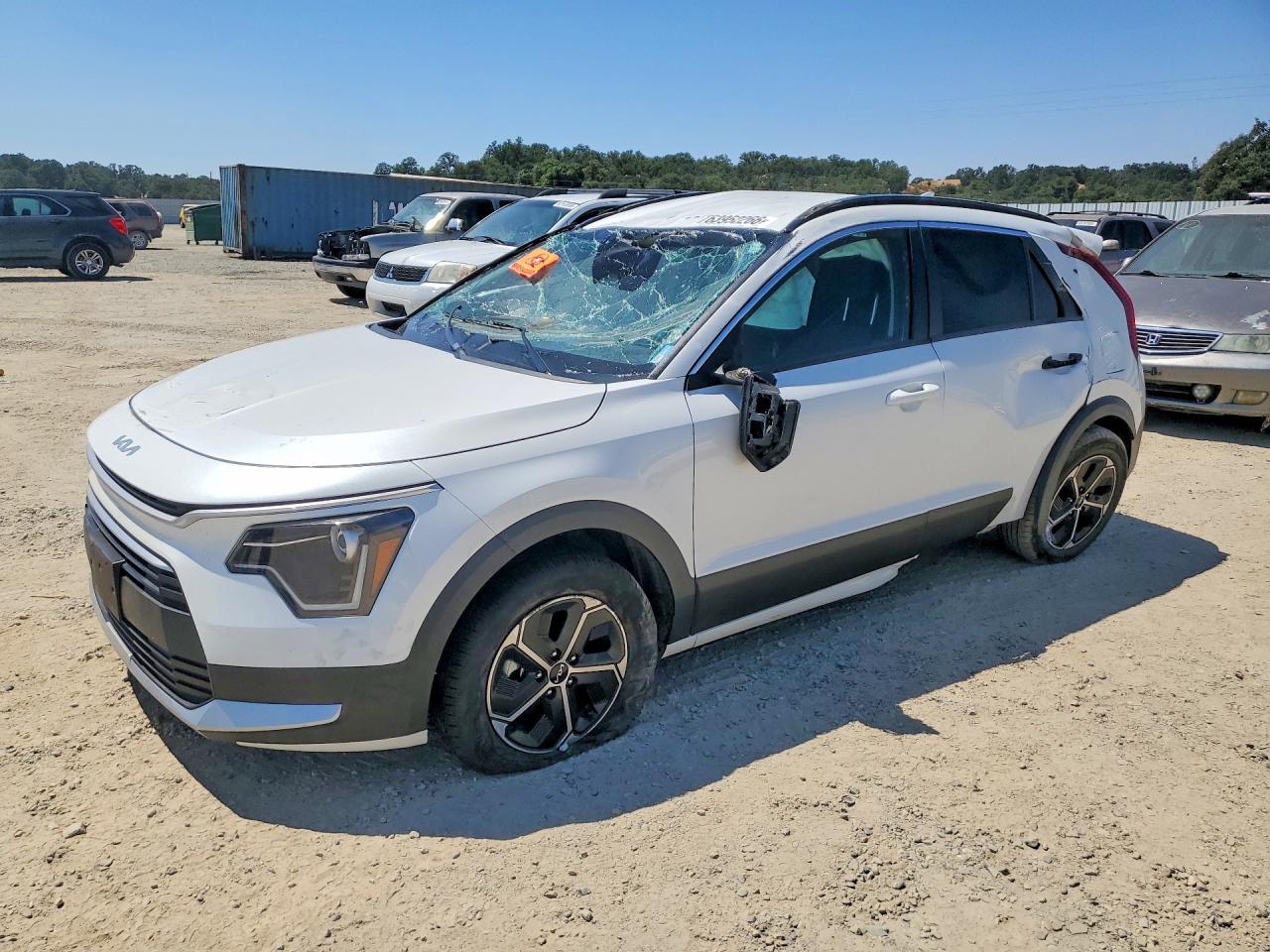 2023 KIA NIRO LX