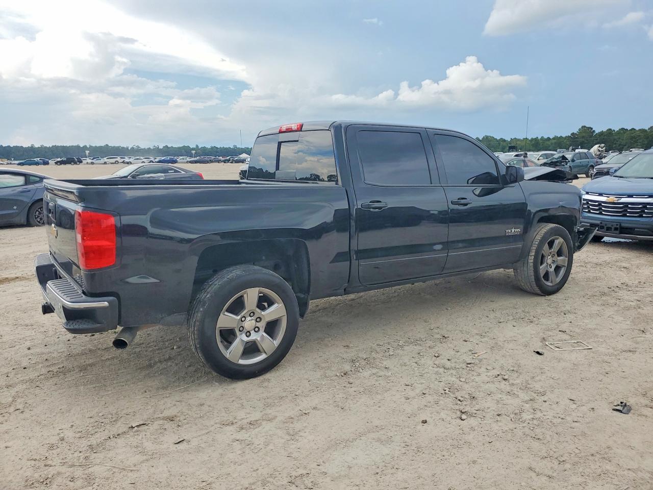 2017 CHEVROLET SILVERADO C1500 LT — снимка 3