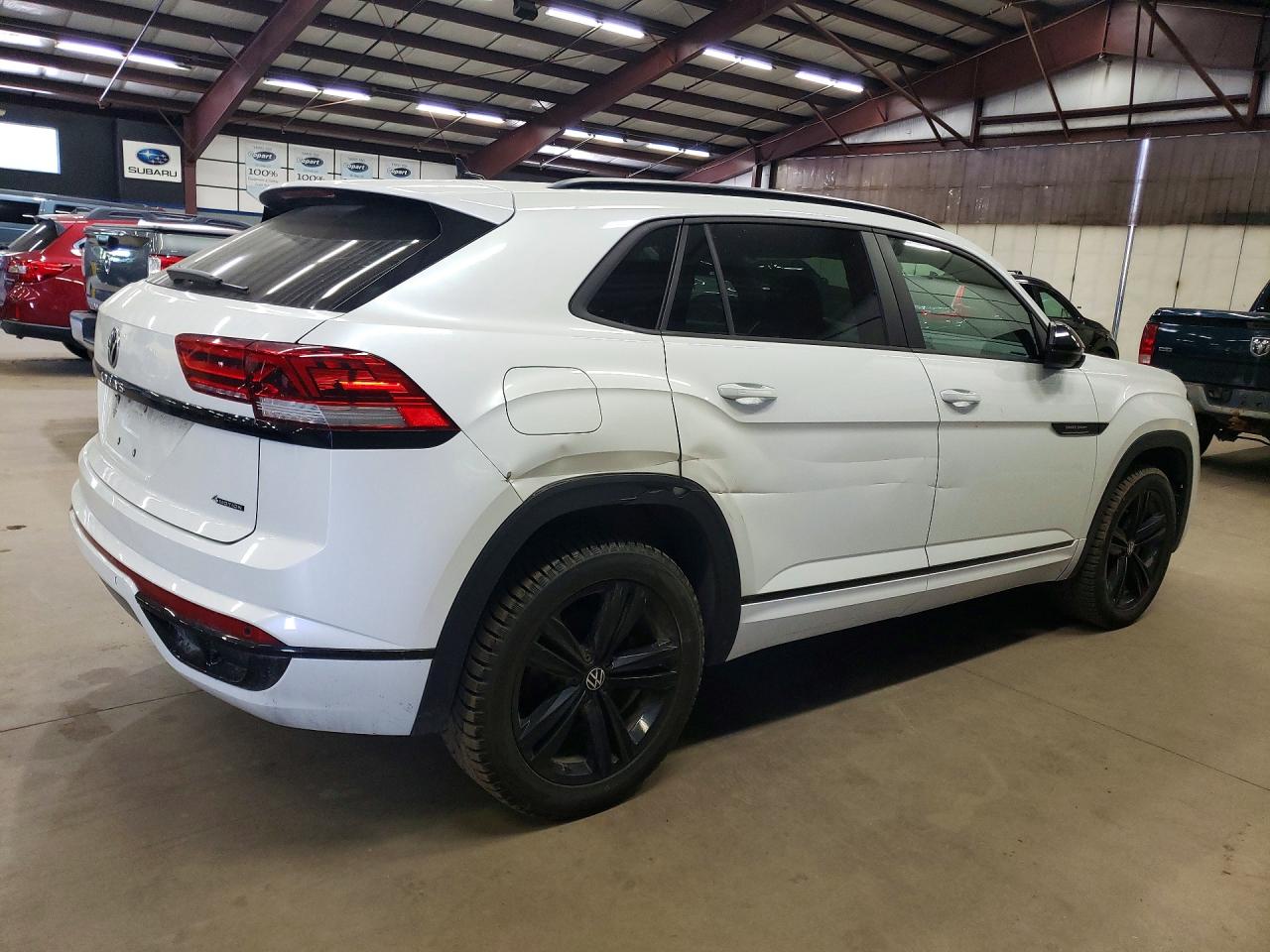 2023 VOLKSWAGEN ATLAS CROSS SPORT SEL R-LINE — снимка 3