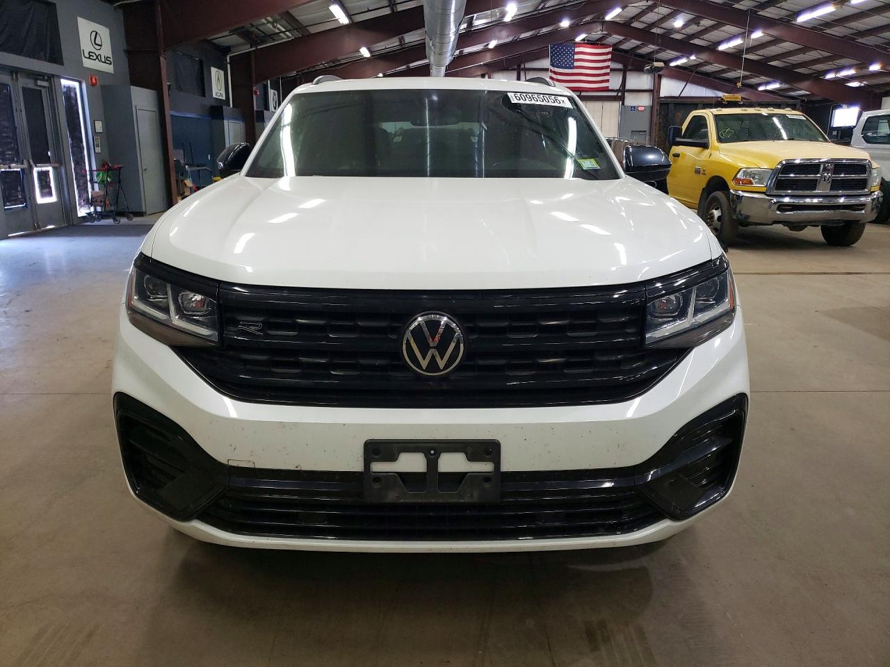 2023 VOLKSWAGEN ATLAS CROSS SPORT SEL R-LINE — снимка 5