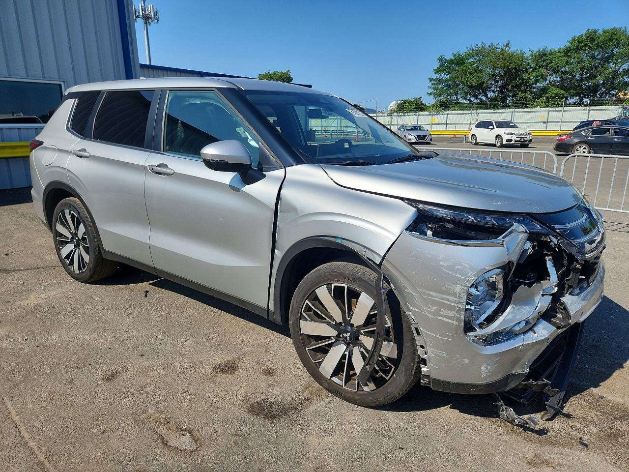 2025 MITSUBISHI OUTLANDER SE — снимка 4