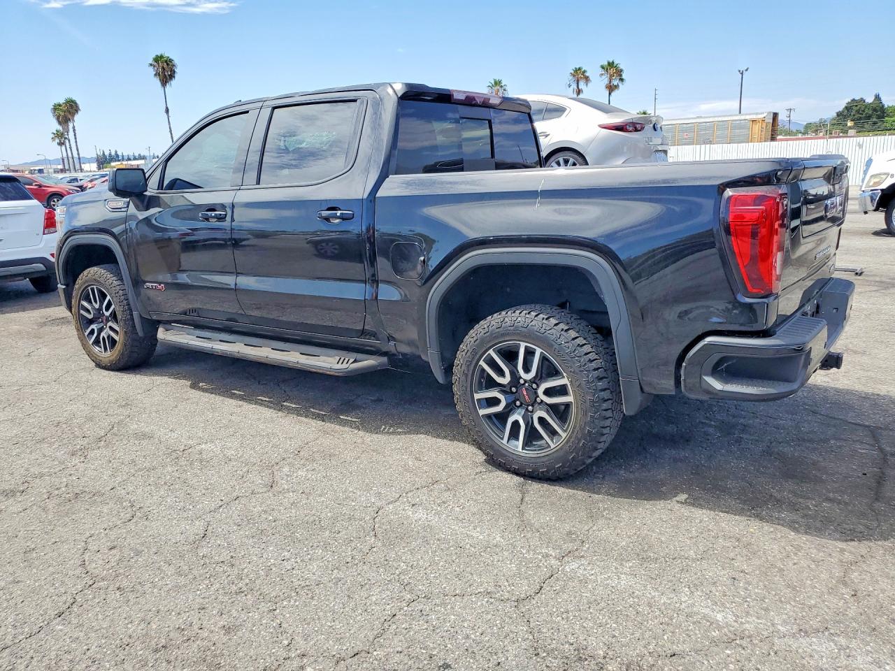 2020 GMC SIERRA K1500 AT4 — снимка 2