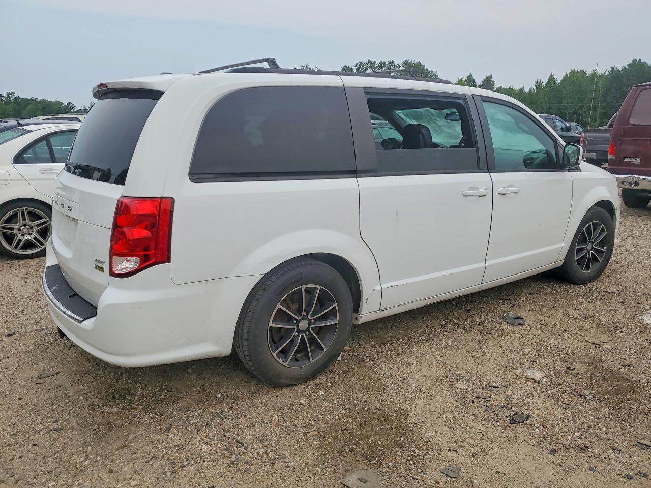 2018 DODGE GRAND CARAVAN GT — снимка 3