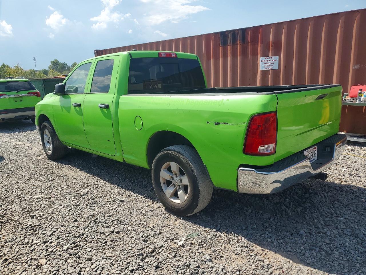 2017 RAM 1500 SLT — снимка 2