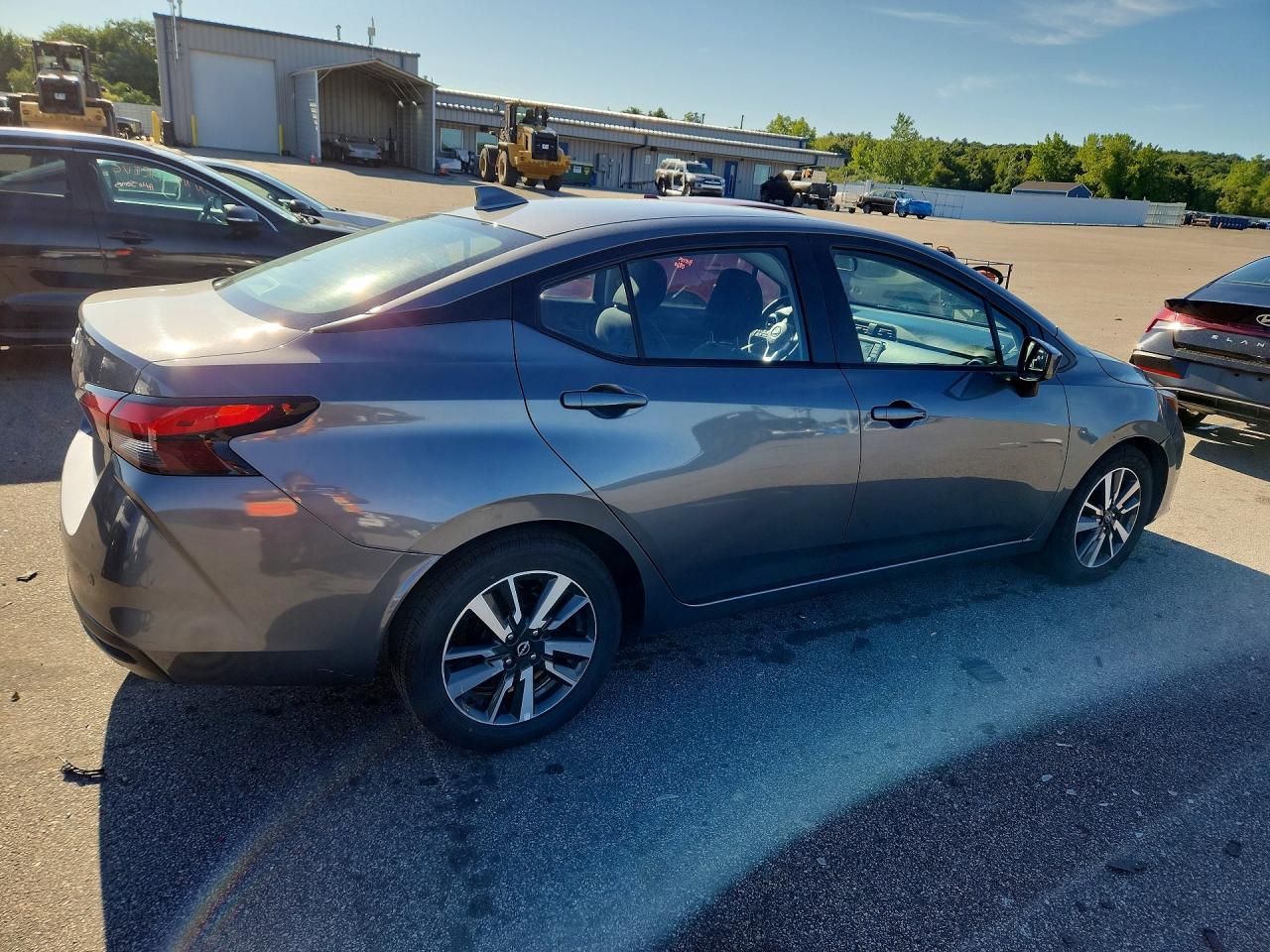 2025 NISSAN VERSA SV — снимка 3