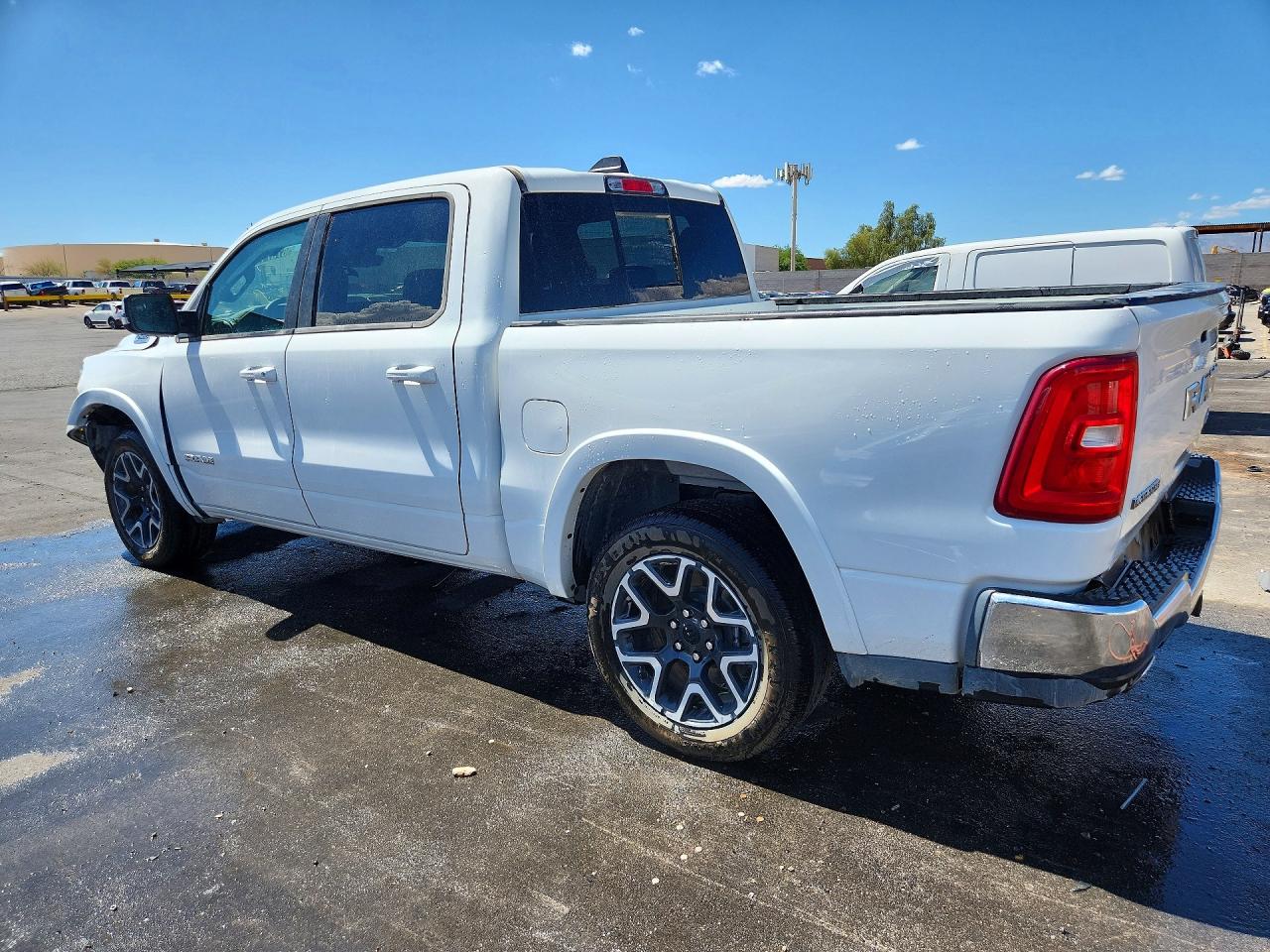 2026 RAM 1500 LARAMIE — снимка 2